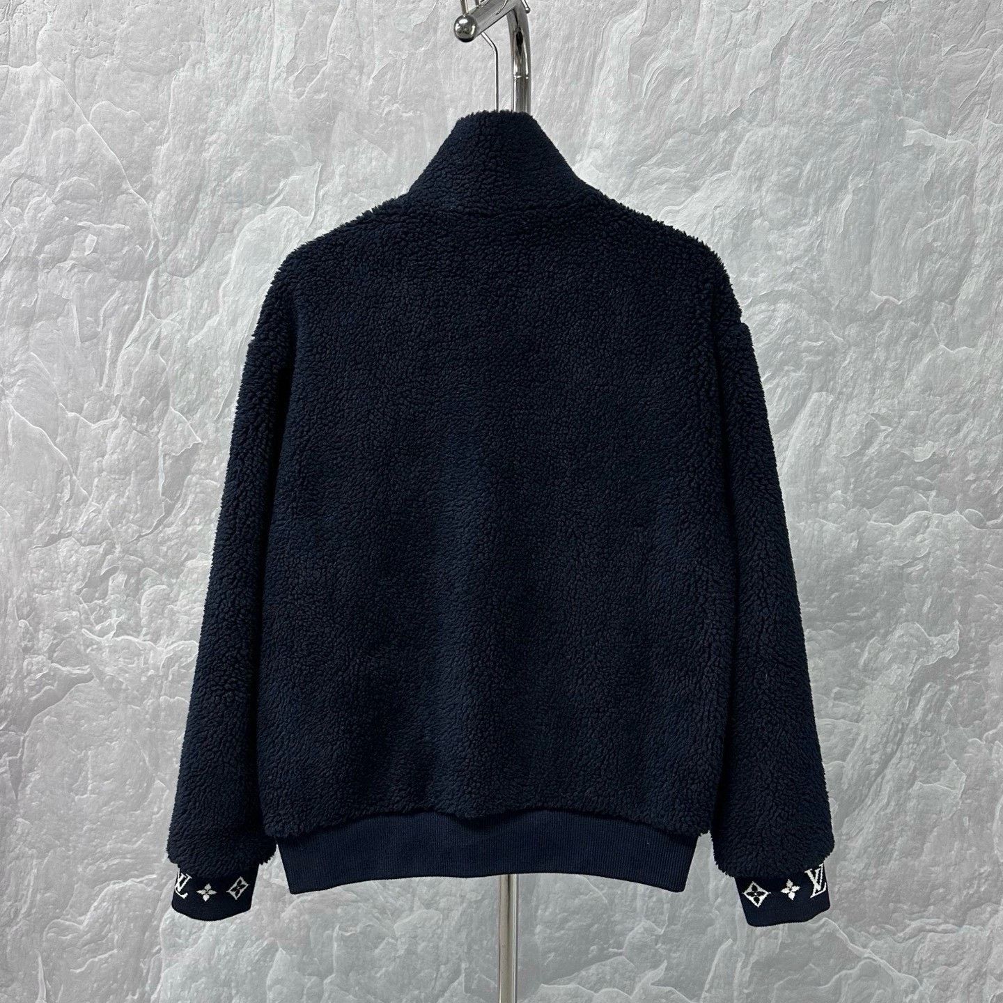 Louis Vuitton Louis Vuitton FW25 Stand Collar Teddy Zip Jacket Size US XL / EU 56 / 4 - 4 Thumbnail