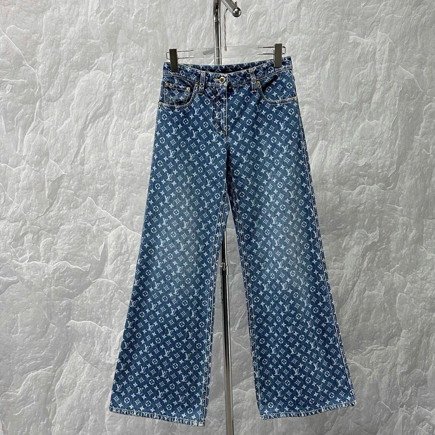 Louis Vuitton Louis Vuitton FW25 Monogram Denim Pants 34 Size US 34 / EU 50 - 2 Thumbnail