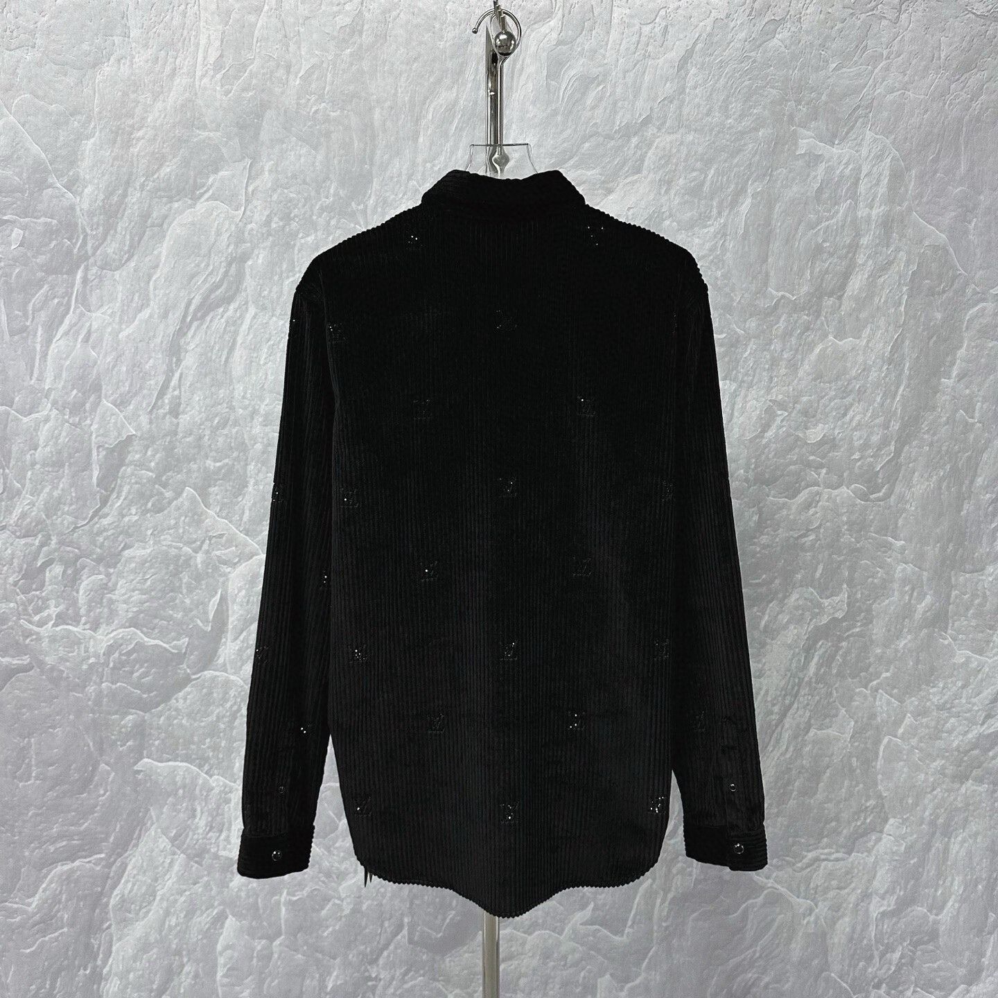 Louis Vuitton Louis Vuitton SS25 Corduroy Rhinestone Long-Sleeve Shirt Size US XL / EU 56 / 4 - 4 Thumbnail
