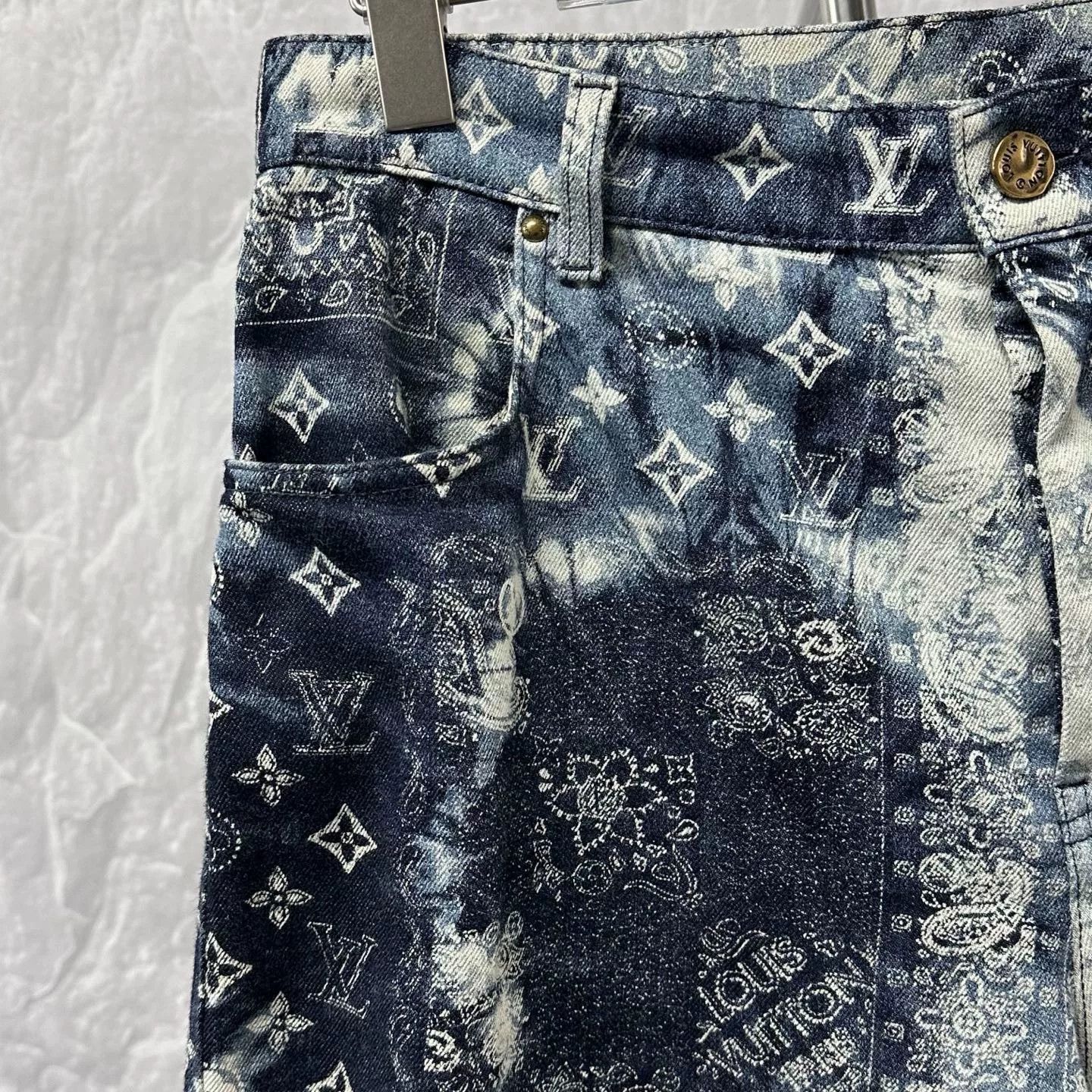 Louis Vuitton Louis Vuitton Bandana Denim Shorts Size US 31 - 3 Thumbnail