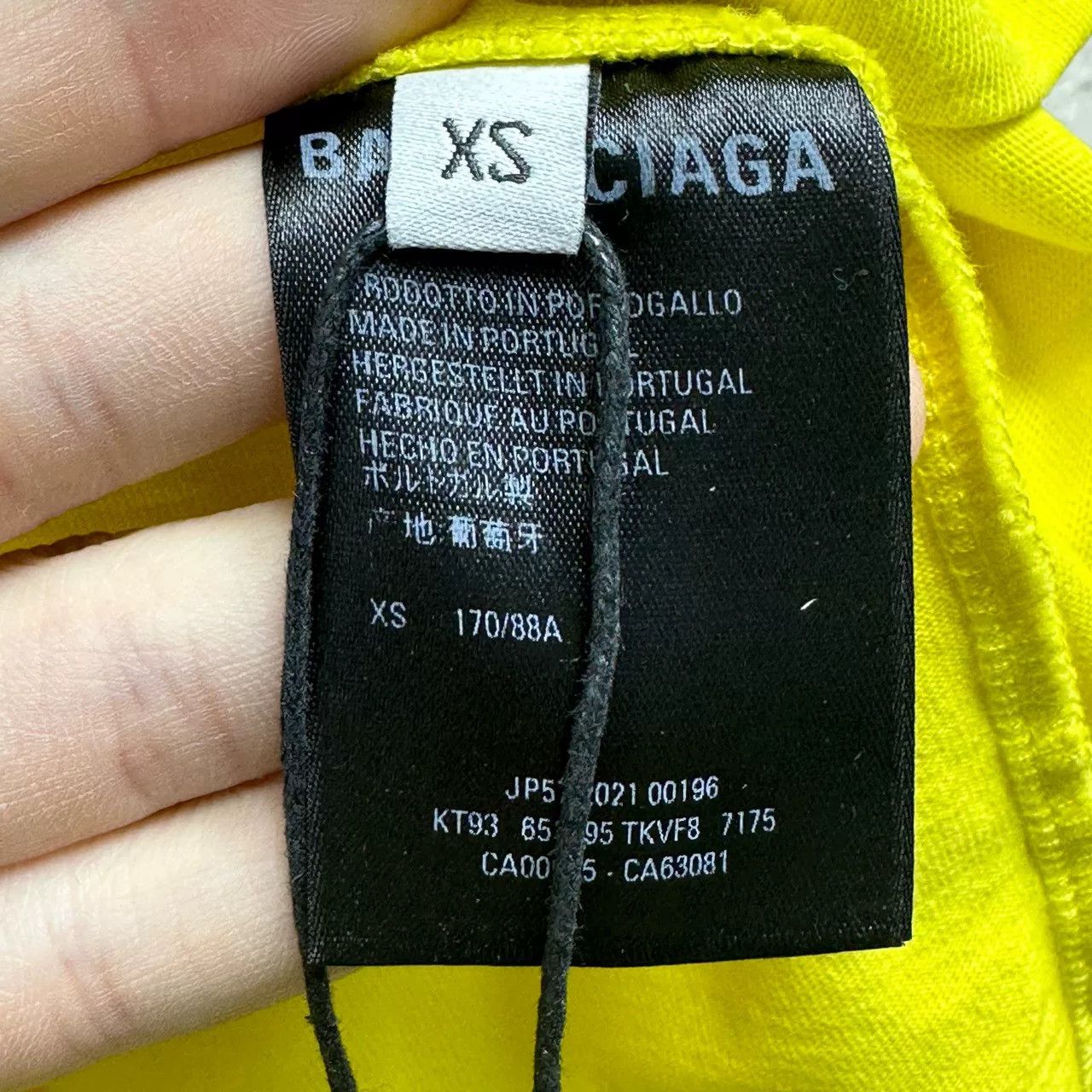 Balenciaga Balenciaga Yellow Eco Short-Sleeve Size XS / US 0-2 / IT 36-38 - 6 Thumbnail