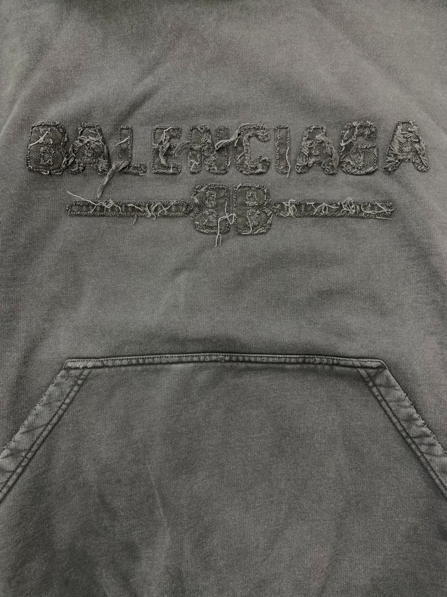 Balenciaga Balenciaga Men's Loose Hooded Zip Sweatshirt Size US XS / EU 42 / 0 - 3 Thumbnail