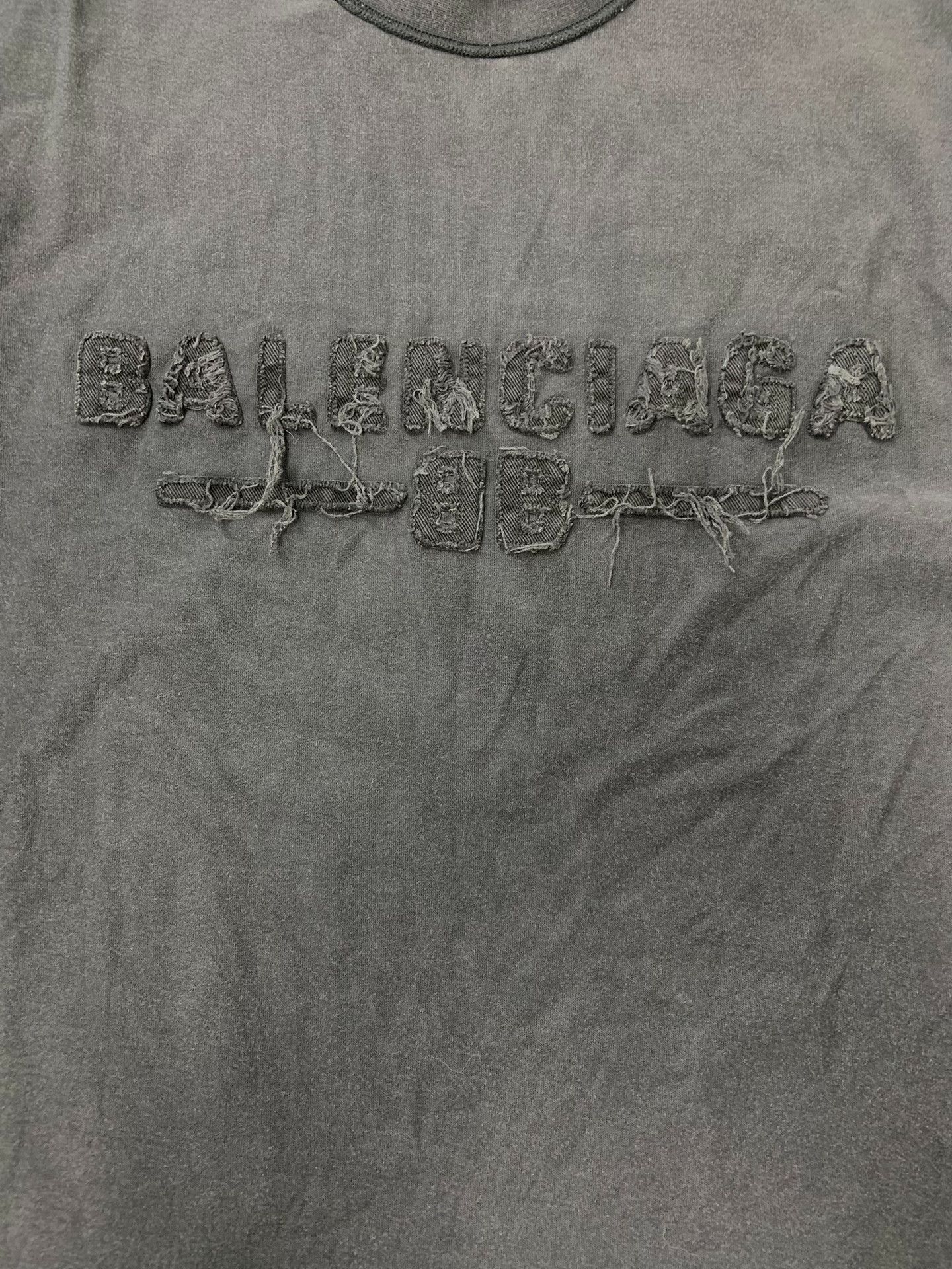 Balenciaga Balenciaga Logo Solid Short-Sleeve T-Shirt Size US XS / EU 42 / 0 - 3 Thumbnail