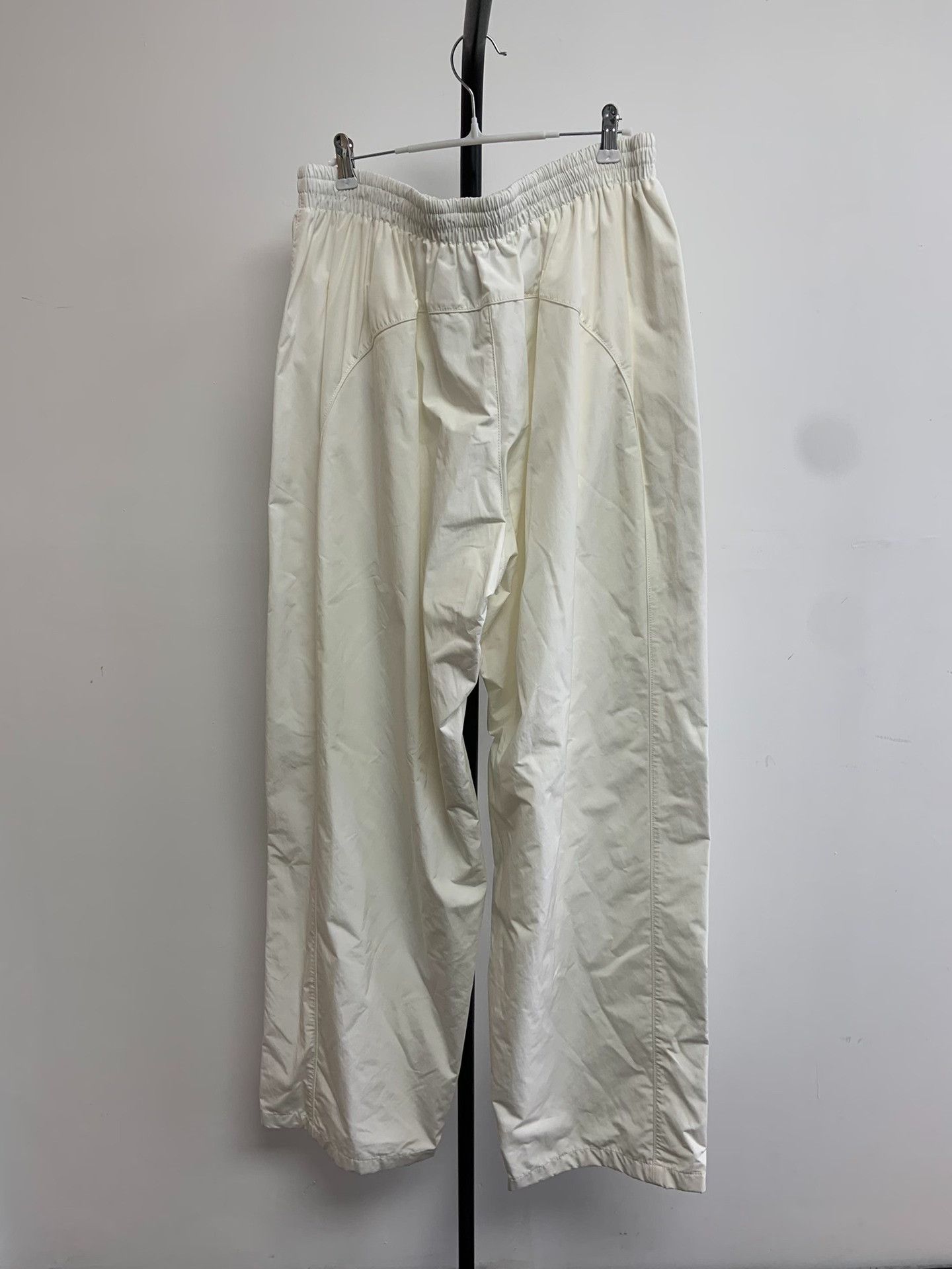 Balenciaga Balenciaga Women's White Knit Sweatpants Size 38" / US 16 / IT 52 - 2 Thumbnail