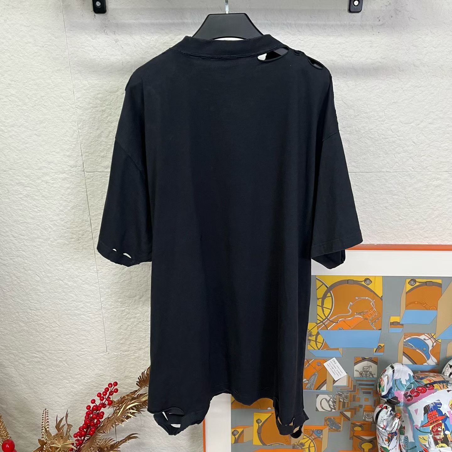 Balenciaga Balenciaga New Destroyed Earth Short-Sleeve Size US XL / EU 56 / 4 - 2 Thumbnail