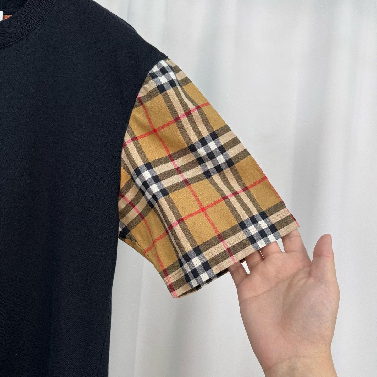 Burberry Burberry Cuff Check Short Sleeve Size XXS / US 00 / IT 34 - 4 Thumbnail