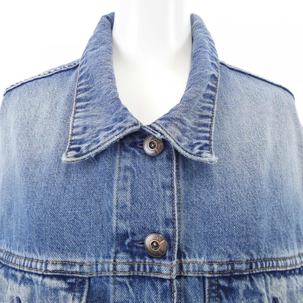 Other Other Three by One GINA JACKET Denim Jacket Textile Outerwear GINA JACKET DUTY FREE for USA Size ONE SIZE - 5 Thumbnail