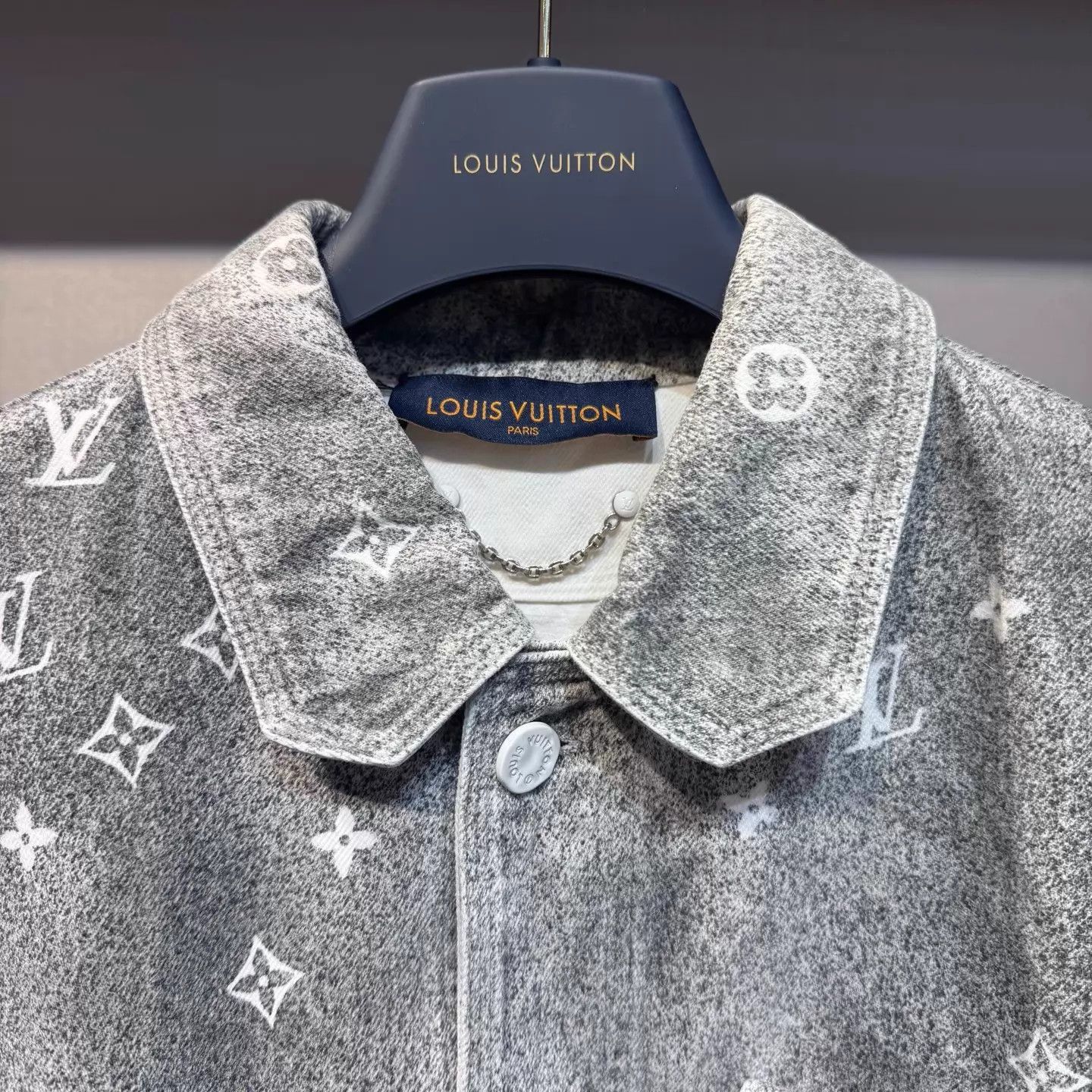 Louis Vuitton Gray Gradient Pattern Button-Up Shirt XS Size US XS / EU 42 / 0 - 4 Thumbnail