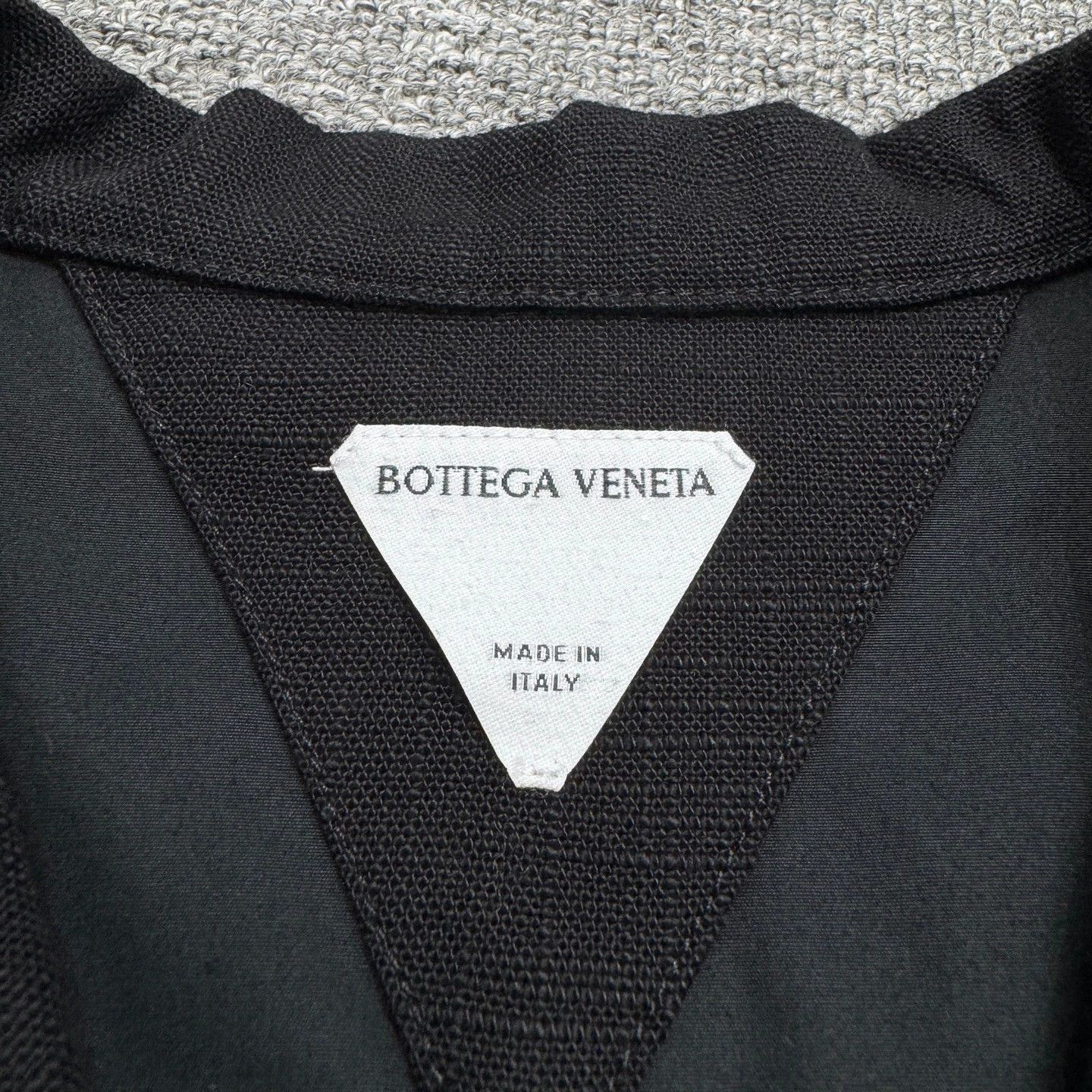 Bottega Veneta Black Short-Sleeve Button-Up Shirt Size US S / EU 44-46 / 1 - 2 Thumbnail