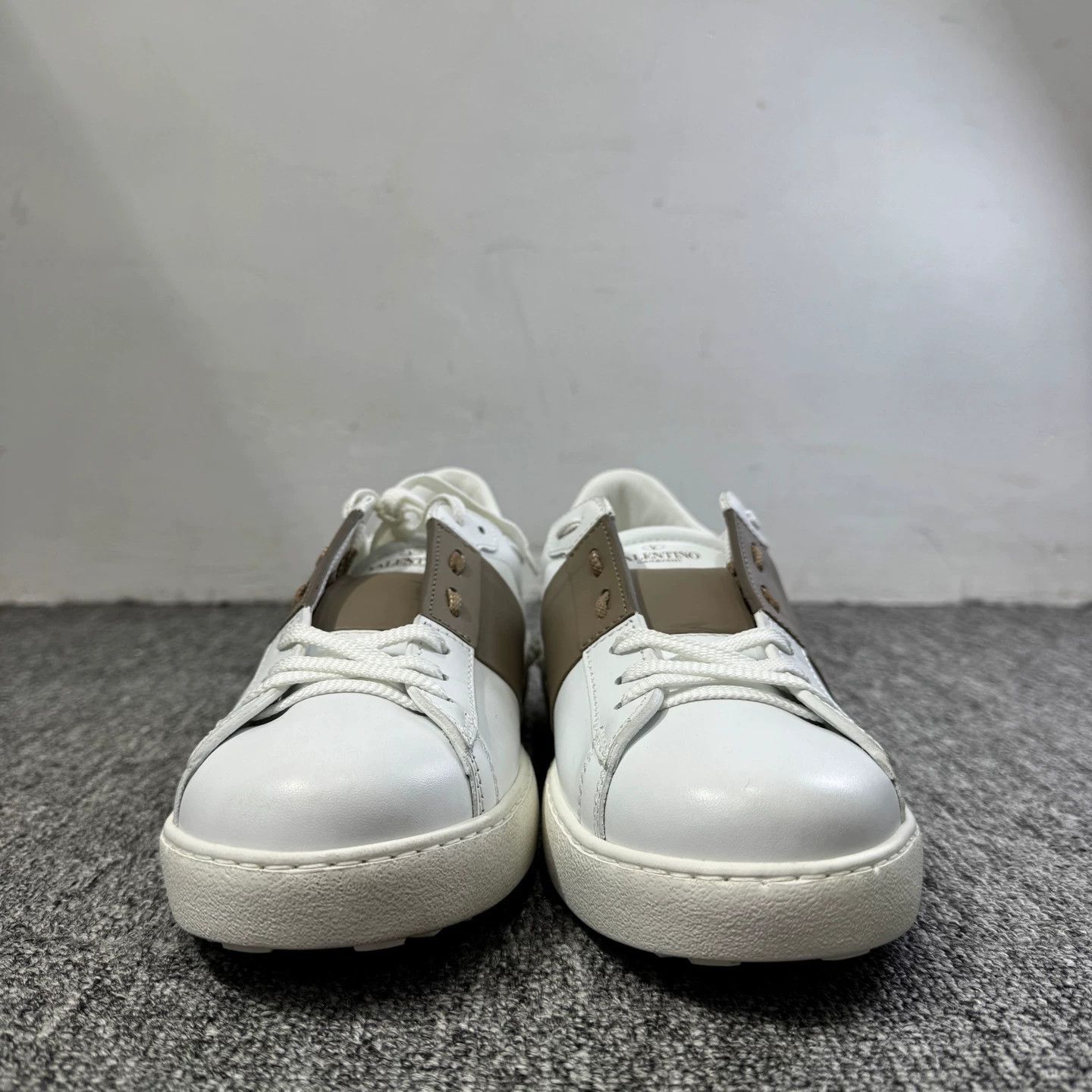 Valentino White Low-Top Sneakers with Brown Accent Size US 7 / EU 40 - 2 Thumbnail