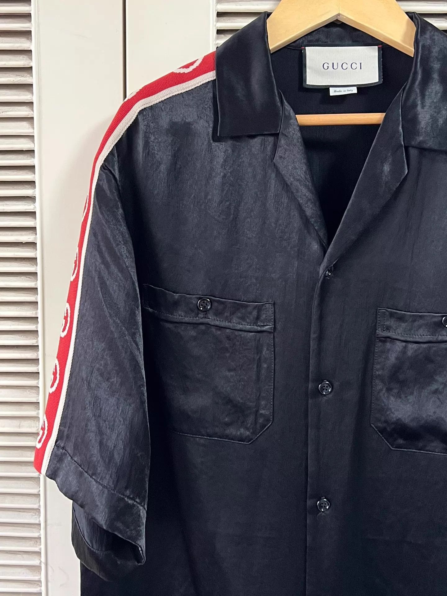 Gucci Black Short Sleeve Button-Up Shirt with Stripe Sleeves Size US S / EU 44-46 / 1 - 4 Thumbnail