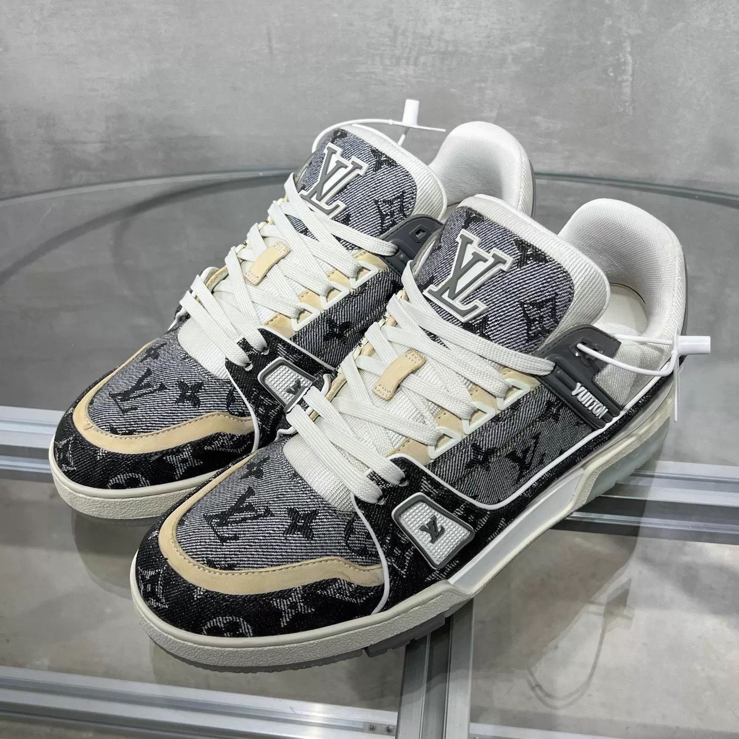 Louis Vuitton Multi High-Top Sneakers Size US 8 / EU 41 - 2 Thumbnail