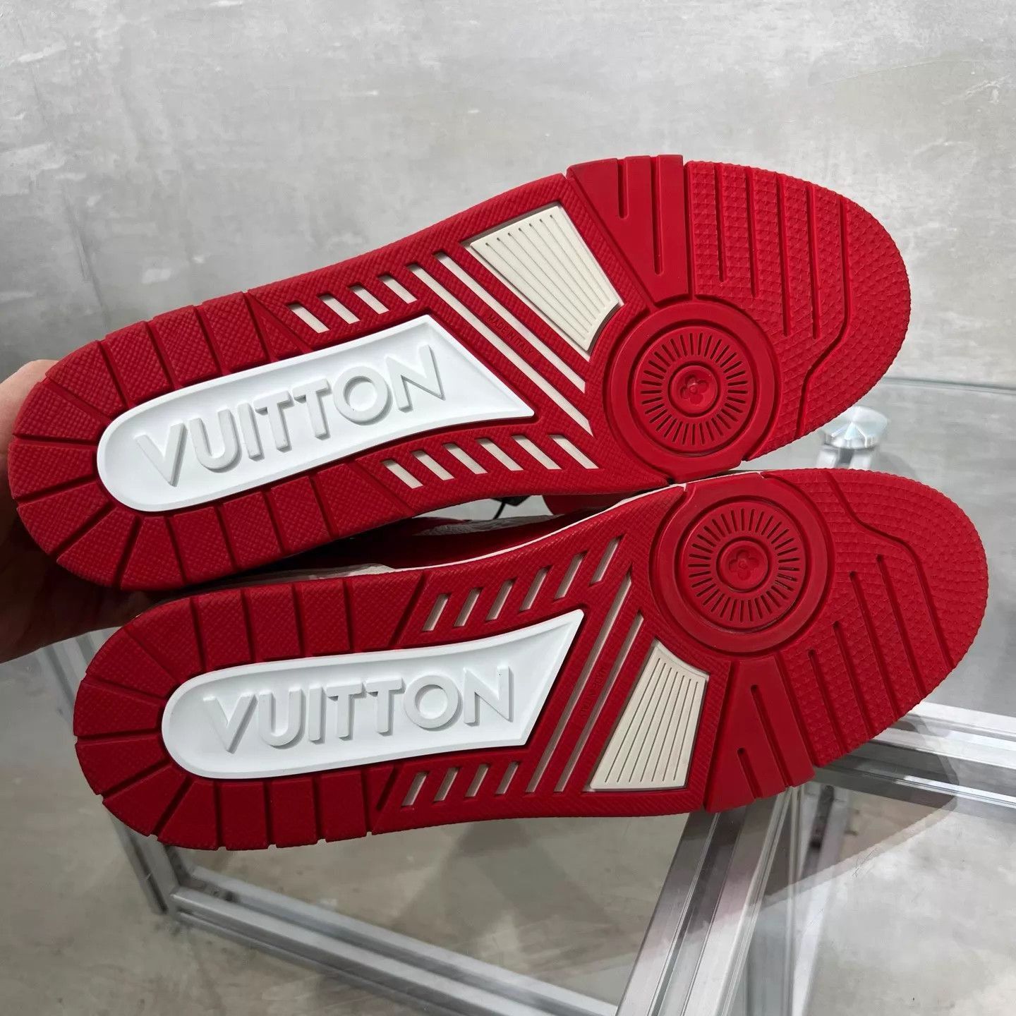 Louis Vuitton Red High-Top Sneakers Size 12 Size US 12 / EU 45 - 7 Thumbnail