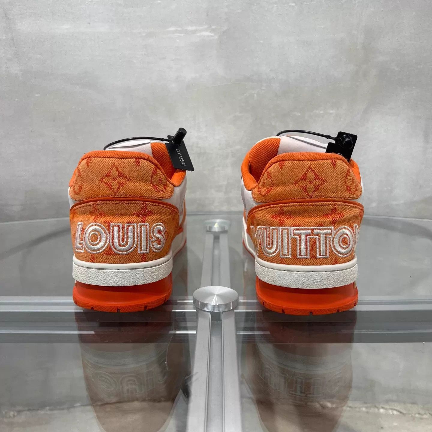 Louis Vuitton Orange Lowtop Sneakers Size 7 Size US 7 / EU 40 - 6 Thumbnail
