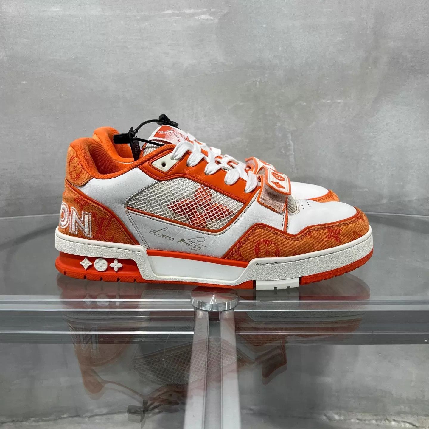 Louis Vuitton Orange Lowtop Sneakers Size 7 Size US 7 / EU 40 - 4 Thumbnail