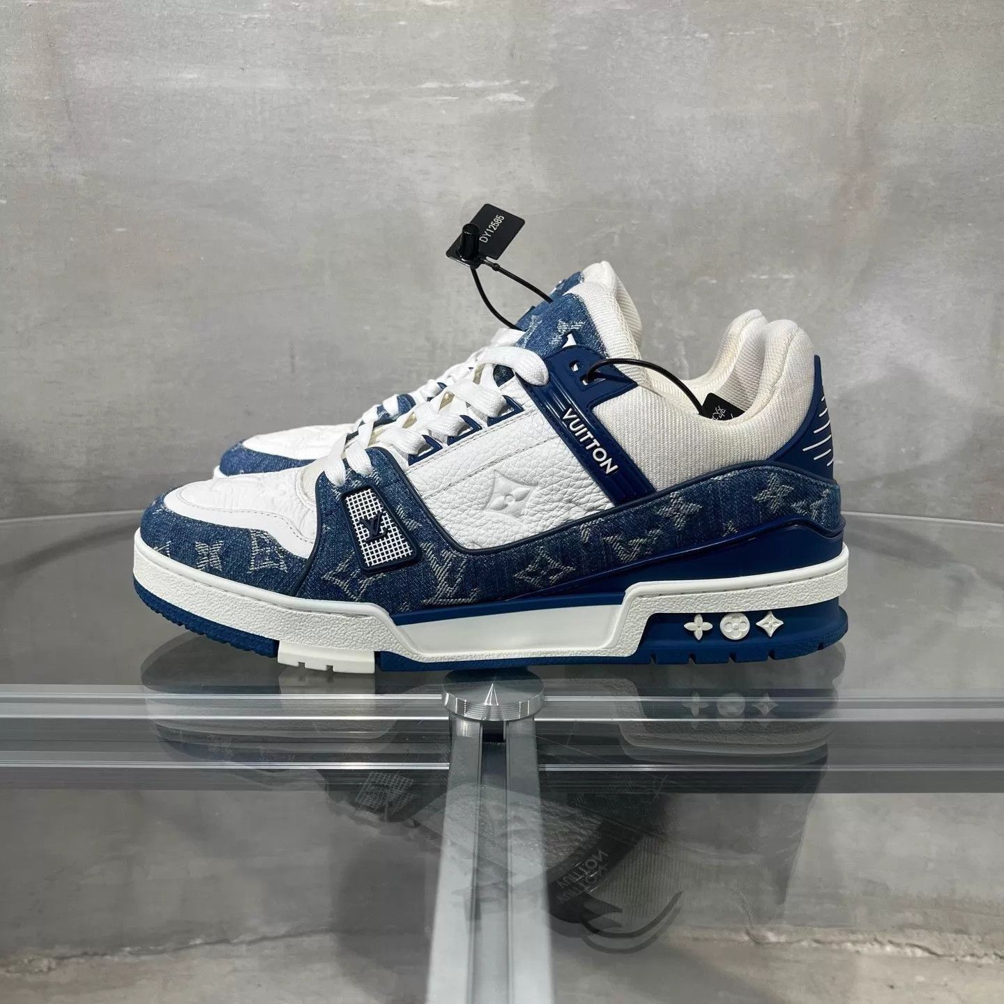 Louis Vuitton Blue High-Top Sneakers Size 9 Size US 9 / EU 42 - 6 Thumbnail