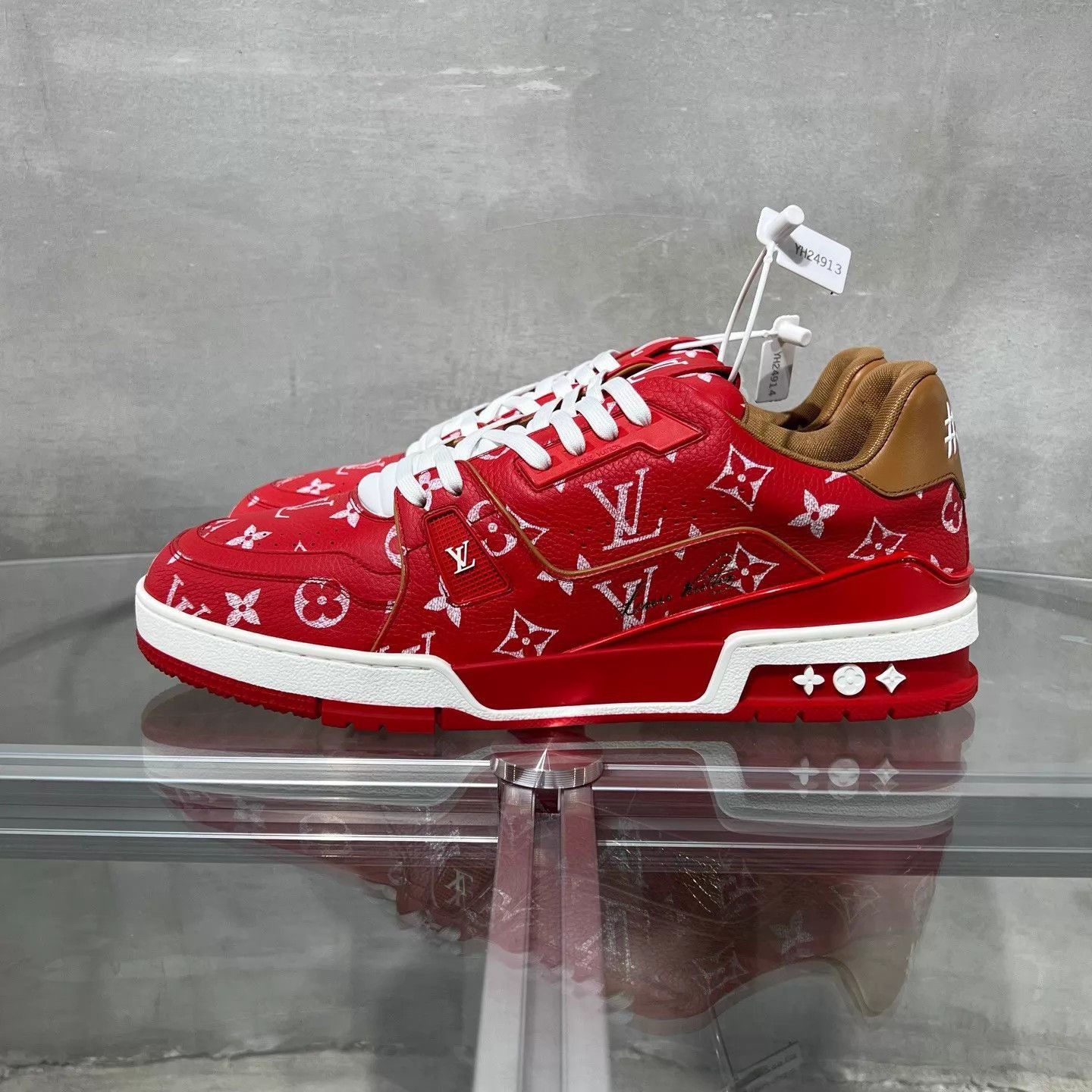 Louis Vuitton Red Low-Top Sneakers with Pattern, Size 10 Size US 10 / EU 43 - 3 Thumbnail