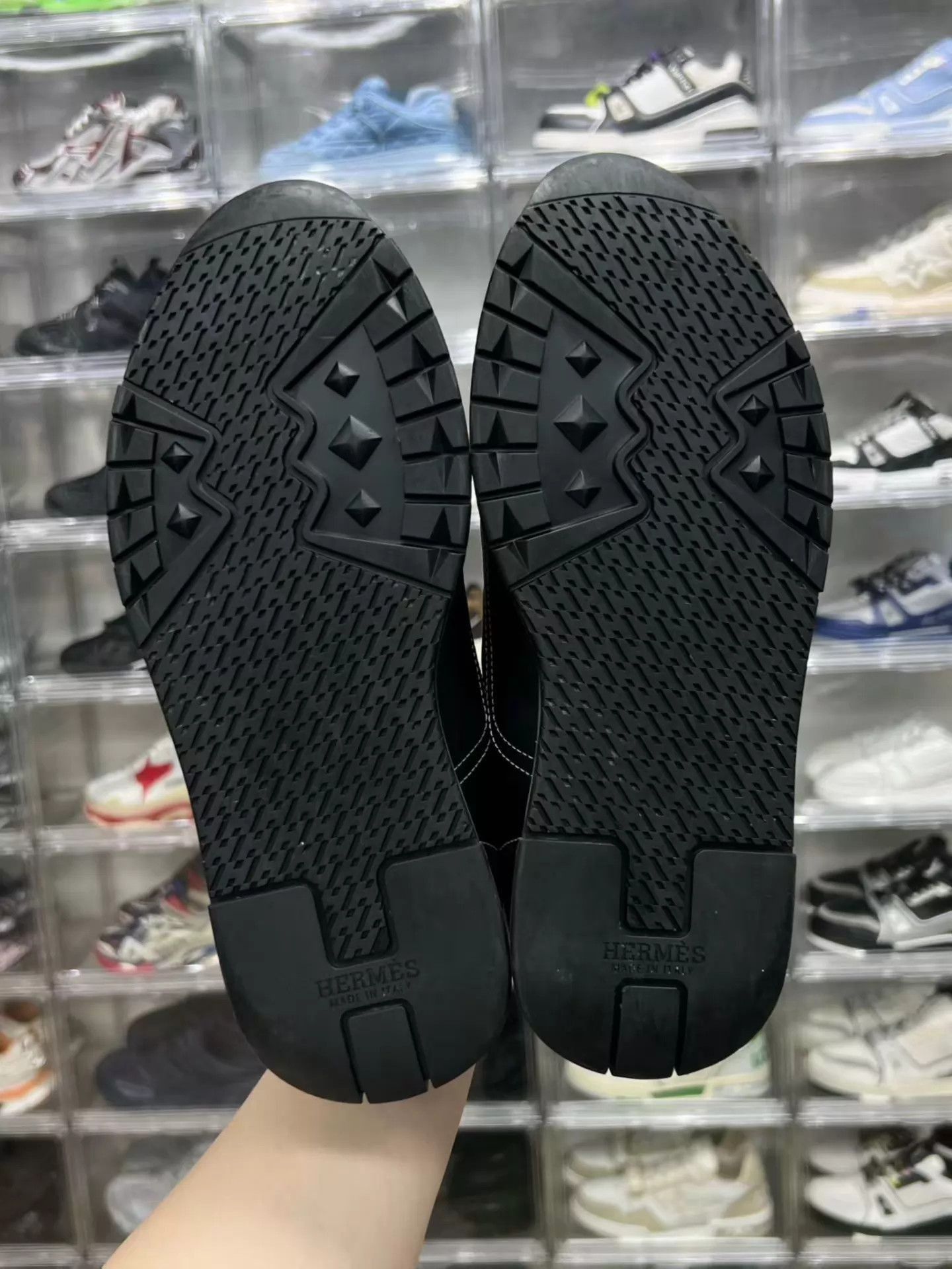 Hermes Black Low-Top Leather Sneakers Size 7 Size US 7 / EU 40 - 7 Thumbnail