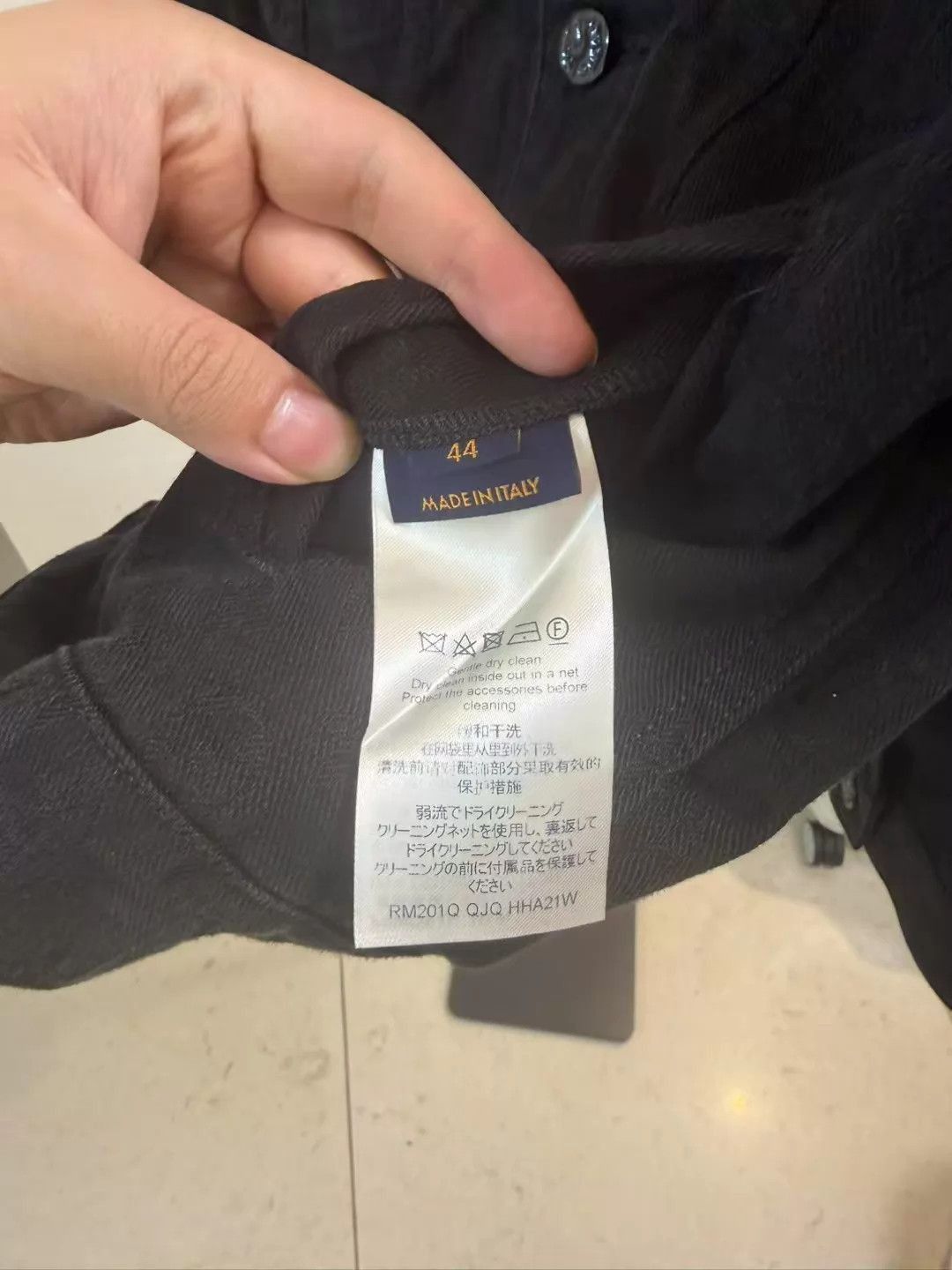 Louis Vuitton Black Denim Jacket - Size S Size US S / EU 44-46 / 1 - 7 Thumbnail