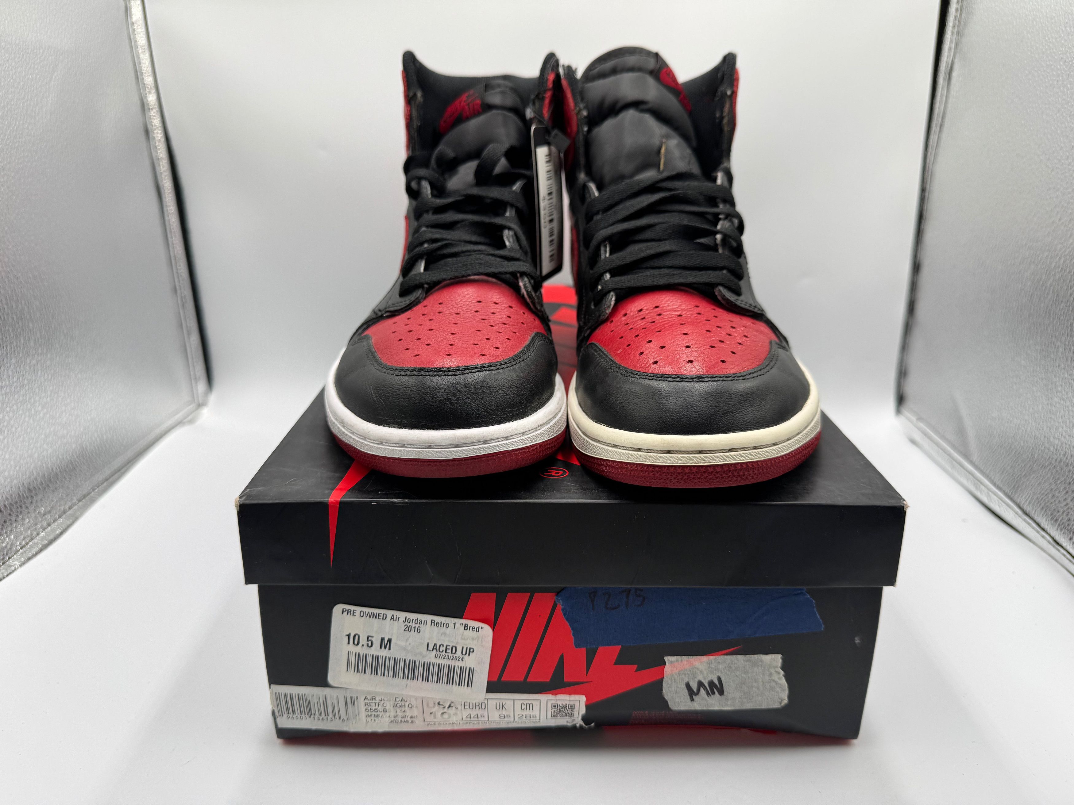 Jordan Brand PRE OWNED Air Jordan Retro 1 "Bred" 2016 Size US 10.5 / EU 43-44 - 3 Thumbnail