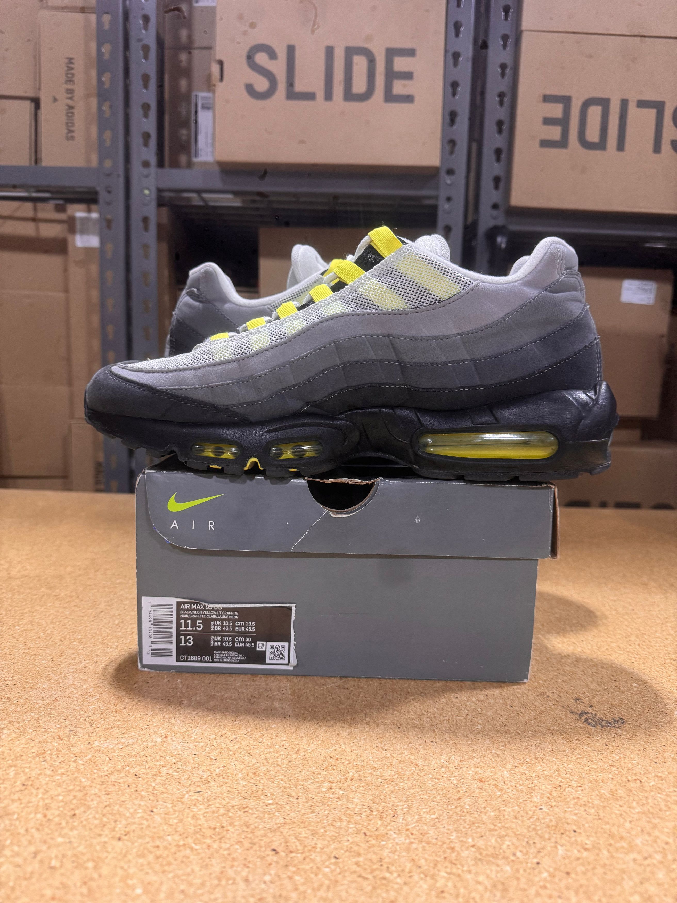 Nike PRE OWNED Air Max 95 OG Neon (2020) Size US 11.5 / EU 44-45 - 2 Thumbnail