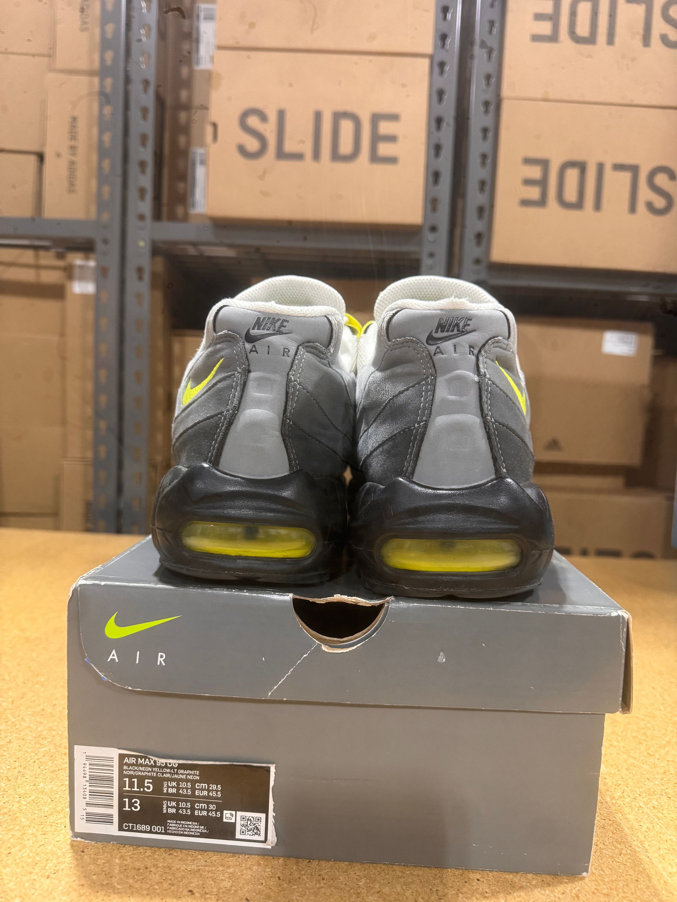 Nike PRE OWNED Air Max 95 OG Neon (2020) Size US 11.5 / EU 44-45 - 4 Thumbnail
