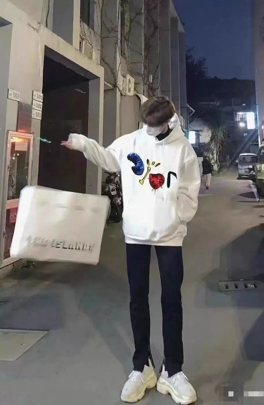 Dior White Graphic Print Hoodie with Drawstring (XS) Size US XS / EU 42 / 0 - 7 Thumbnail