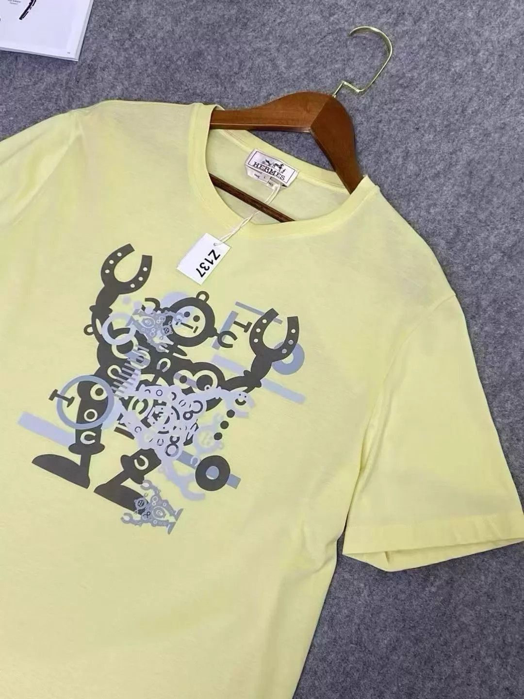 Hermes Yellow Graphic Short-Sleeve T-Shirt Size L Size US L / EU 52-54 / 3 - 3 Thumbnail