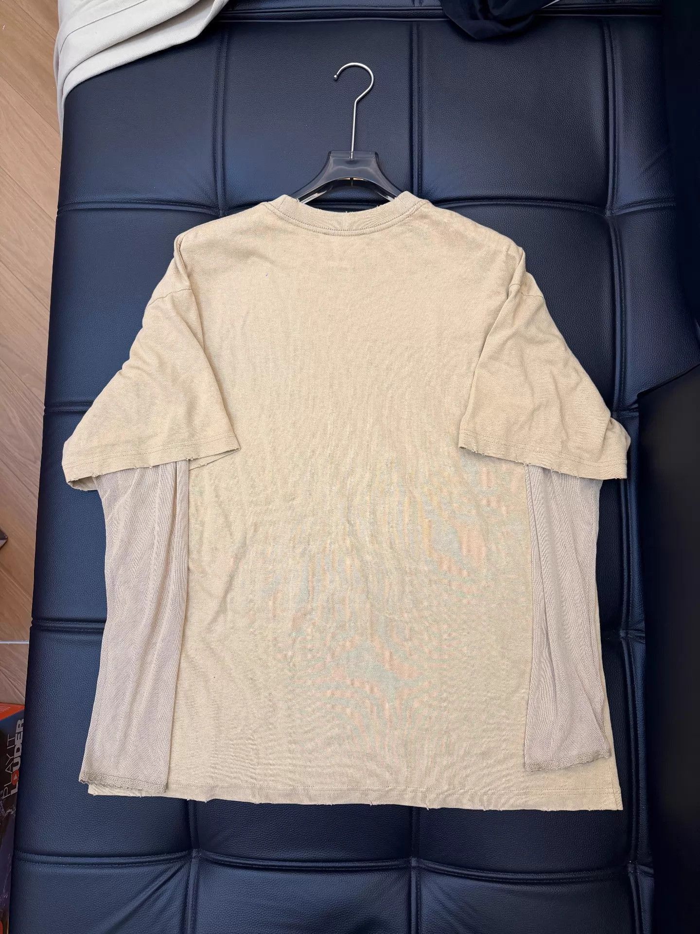Acne Studios Beige Heart Graphic Short Sleeve Shirt Size US S / EU 44-46 / 1 - 2 Thumbnail