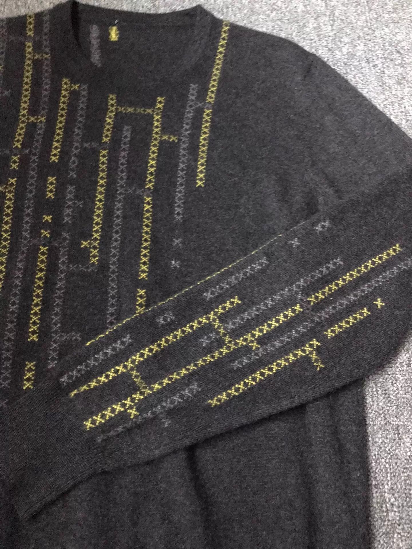 Hermes Black XL Sweater with Yellow Stitch Pattern Size US XL / EU 56 / 4 - 5 Thumbnail