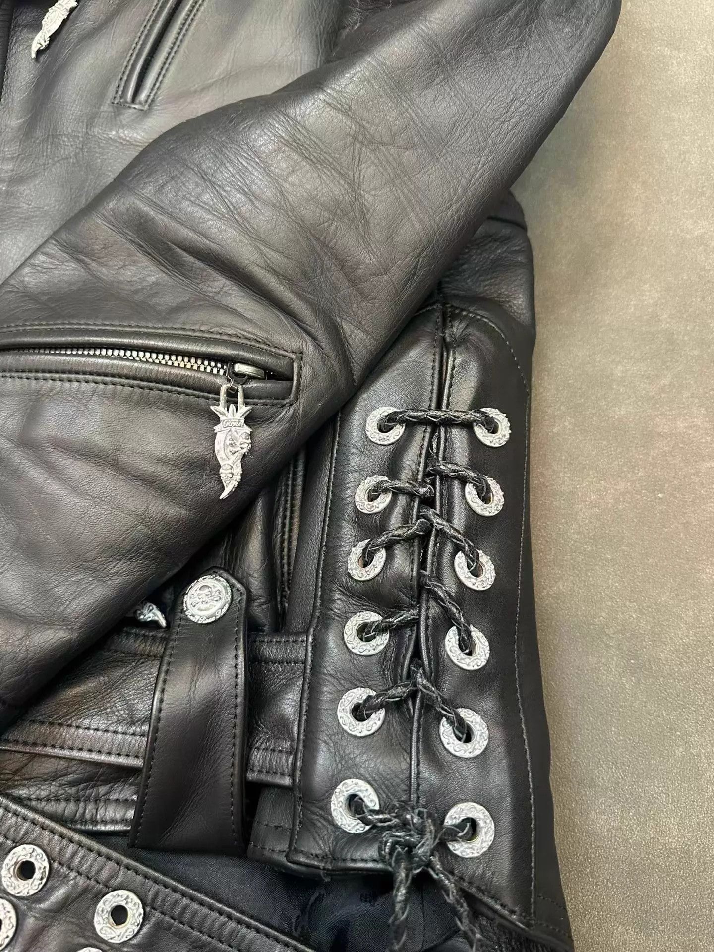 Roen Black Leather Biker Jacket with Belt and Embellishments Size US S / EU 44-46 / 1 - 4 Thumbnail