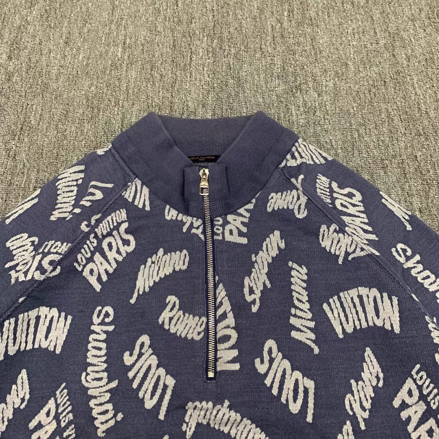 Louis Vuitton Blue Graphic Print Half-Zip Sweatshirt XXL Size US XXL / EU 58 / 5 - 9 Thumbnail