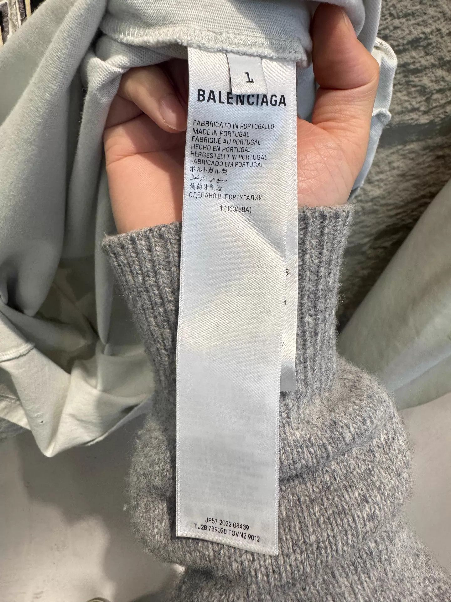 Balenciaga Distressed Graphic Short Sleeve T-Shirt Size US S / EU 44-46 / 1 - 3 Thumbnail