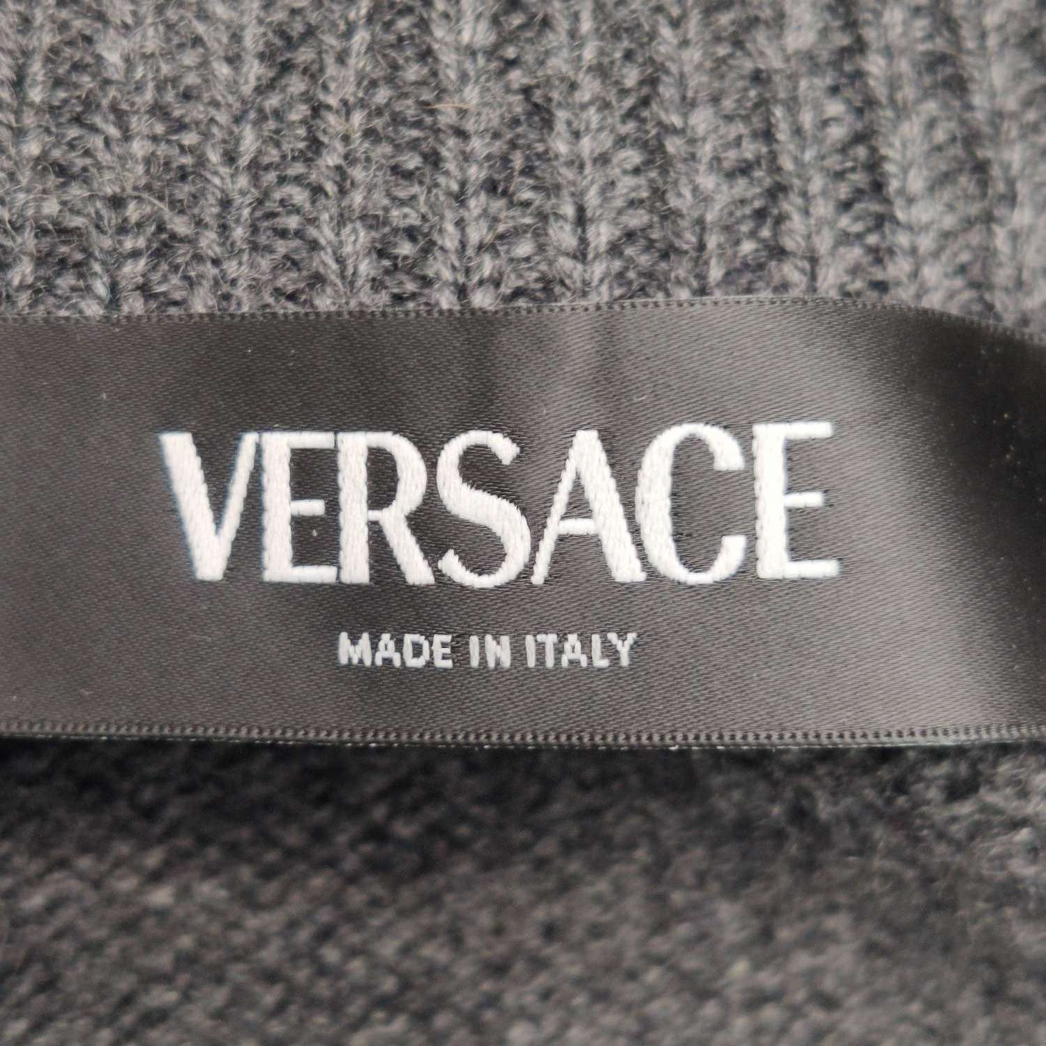Versace Versace M Round Neck Logo Sweater Size US XXL / EU 58 / 5 - 10 Thumbnail