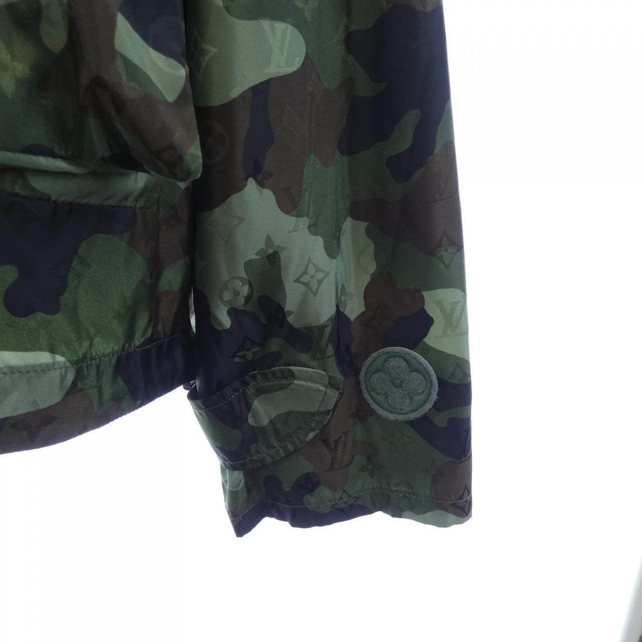 Louis Vuitton Louis Vuitton Louis Vuitton Camouflage Windbreaker Jacket Textile Outerwear HJB08WXCO DUTY FREE for USA Size ONE SIZE - 6 Thumbnail