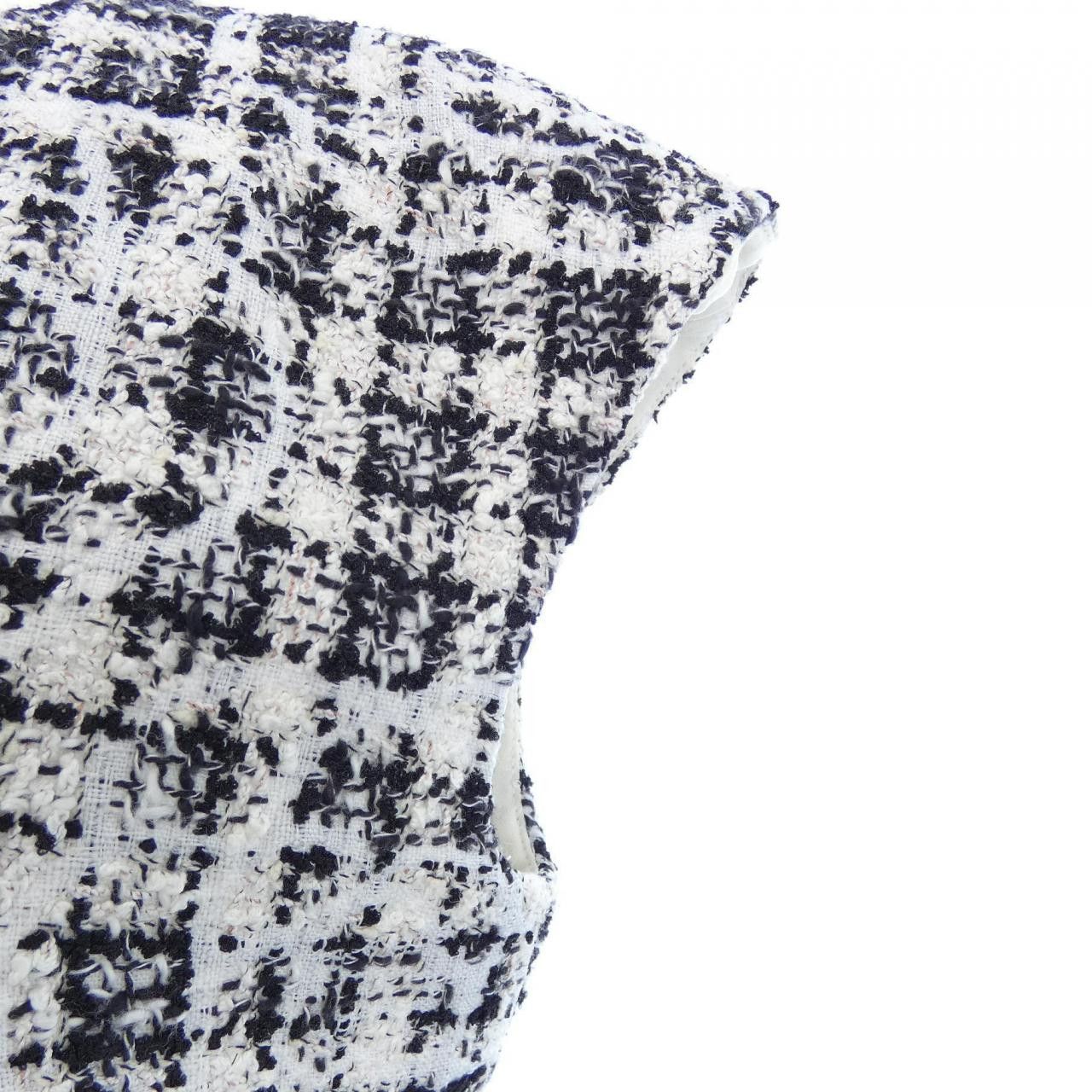 Chanel Chanel Chanel Dress Textile Dresses P49103V35968 DUTY FREE for USA Size ONE SIZE - 6 Thumbnail