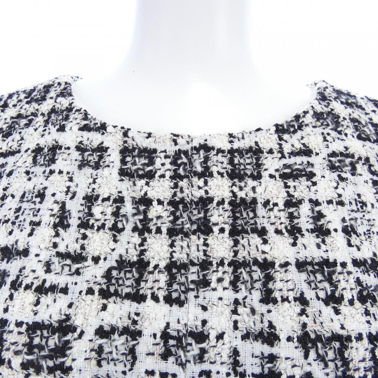 Chanel Chanel Chanel Dress Textile Dresses P49103V35968 DUTY FREE for USA Size ONE SIZE - 5 Thumbnail