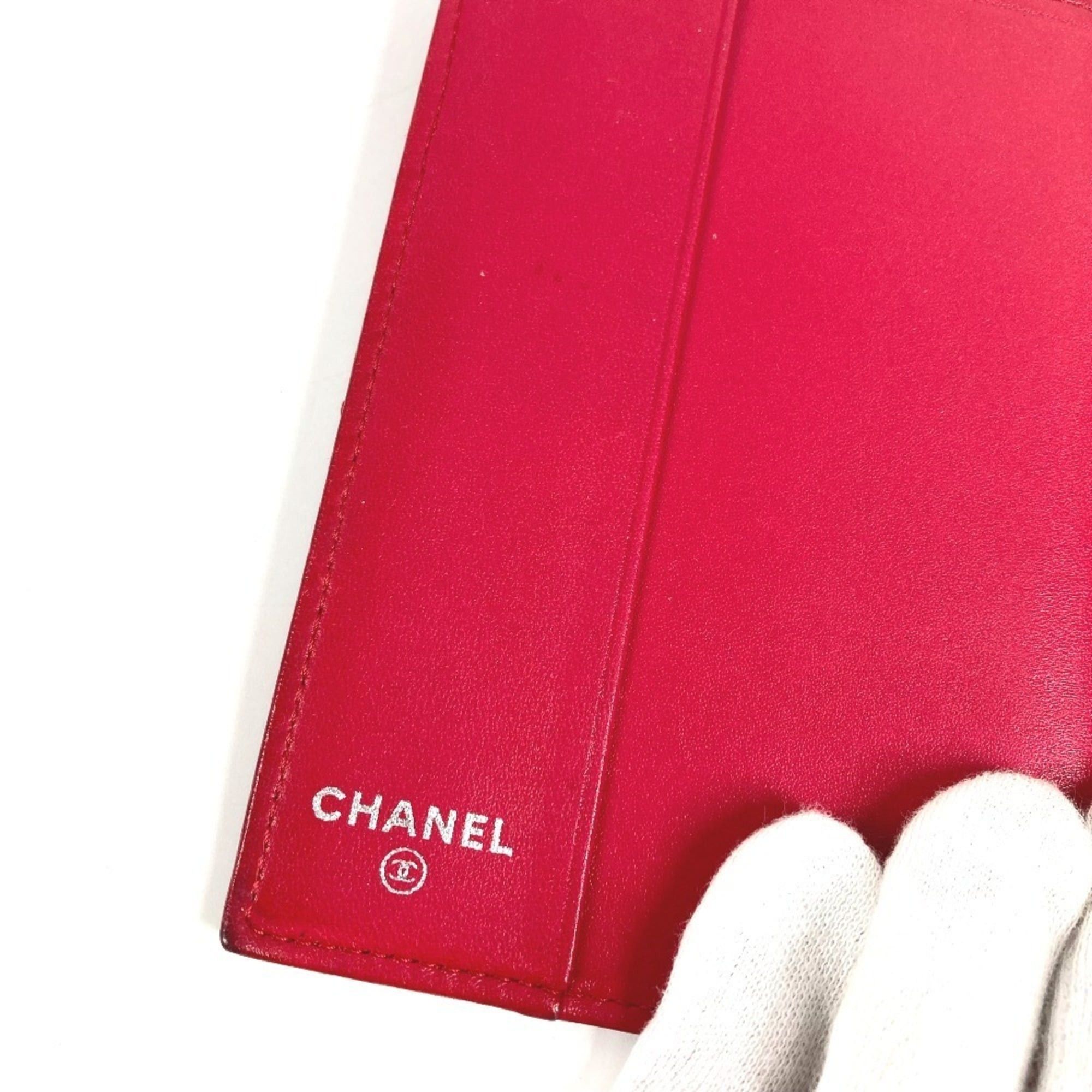 Chanel CHANEL CC Coco Mark Logo Matelasse Quilted Bifold Passport Case Cover in Lambskin for Men and Women, Red Size ONE SIZE - 4 Thumbnail