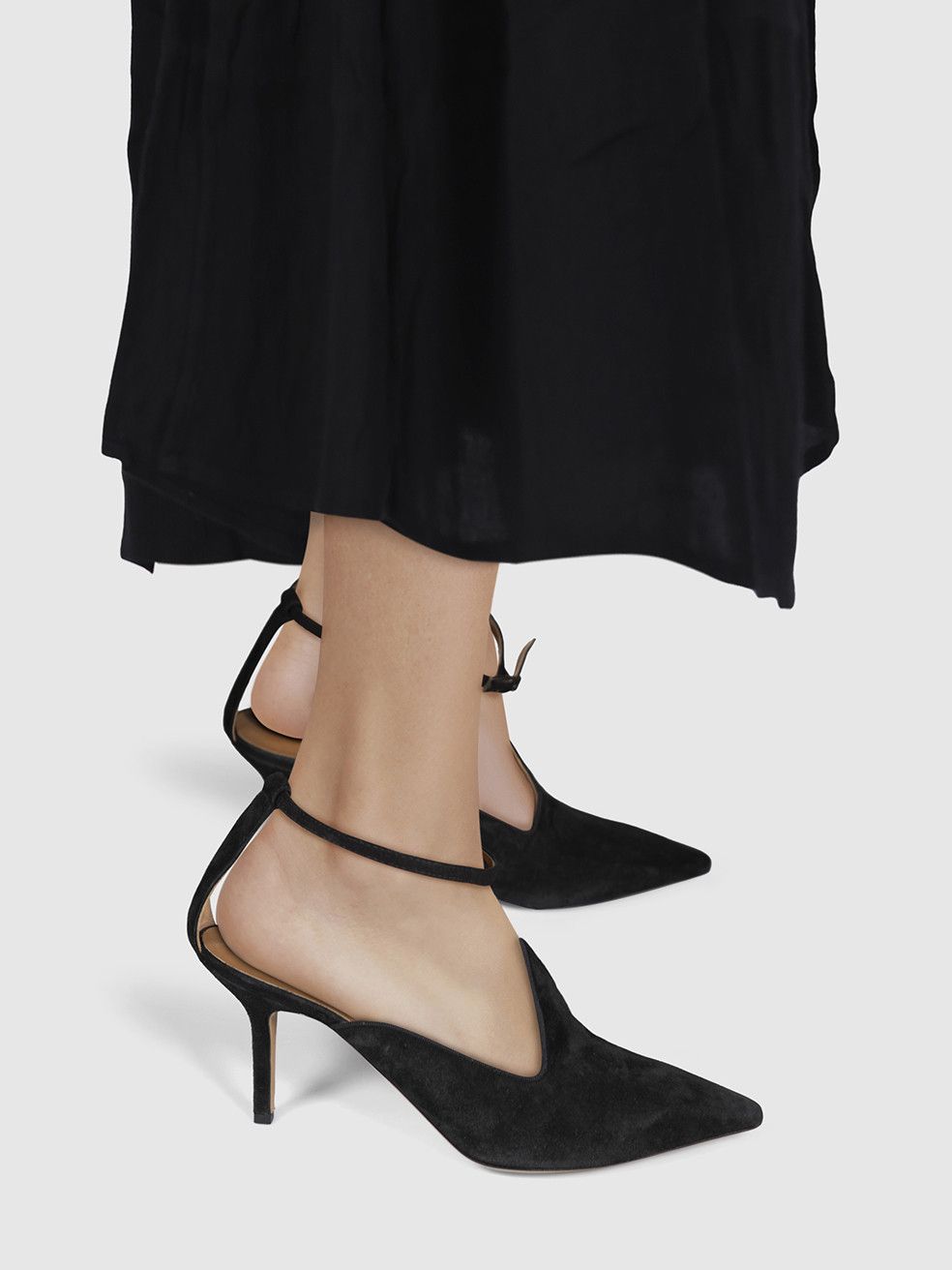 Le Monde Beryl Black Ankle Strap Suede Heels Size US 11 / IT 41 - 2 Thumbnail