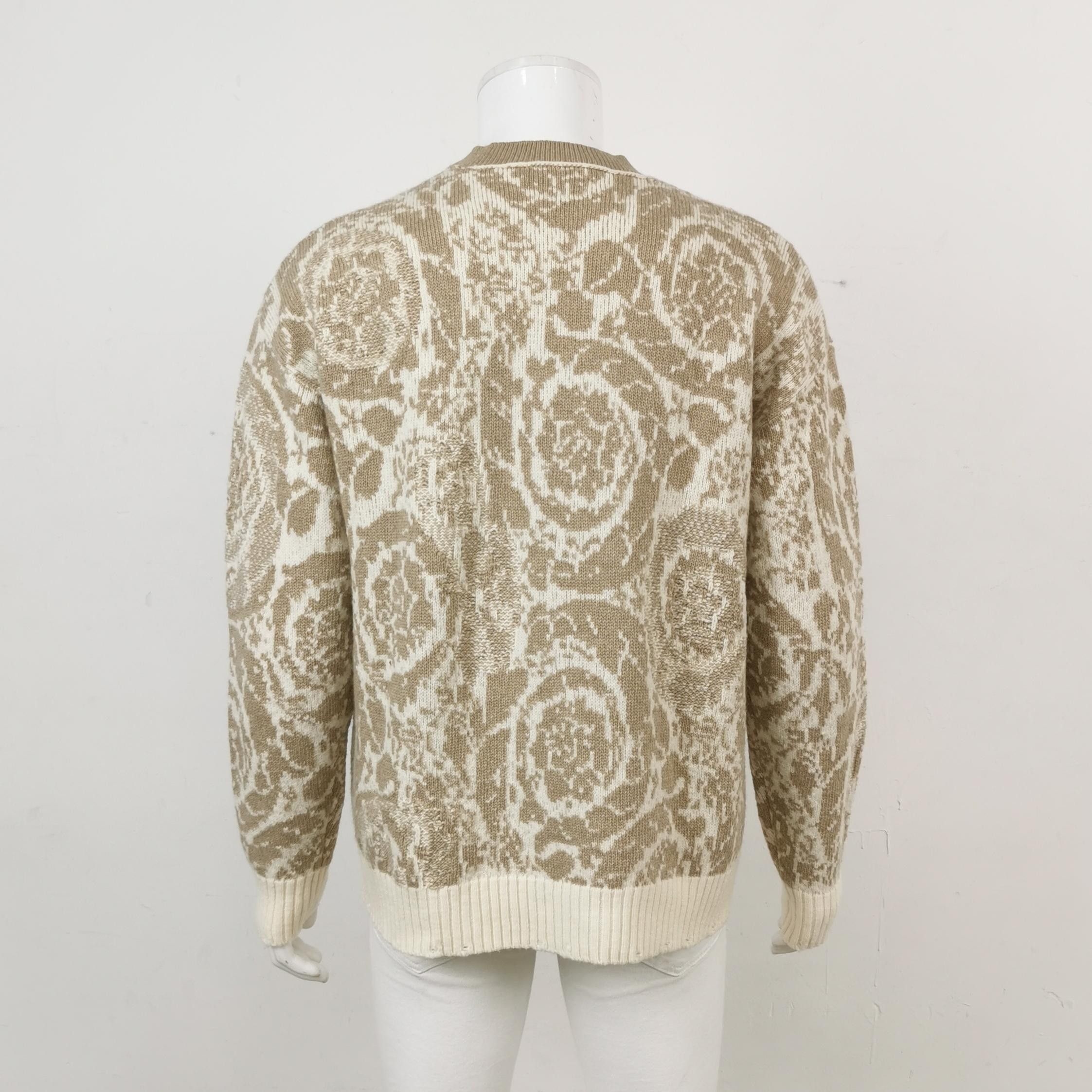 Versace Versace Wool Patterned Crewneck Sweater L Size US L / EU 52-54 / 3 - 3 Thumbnail