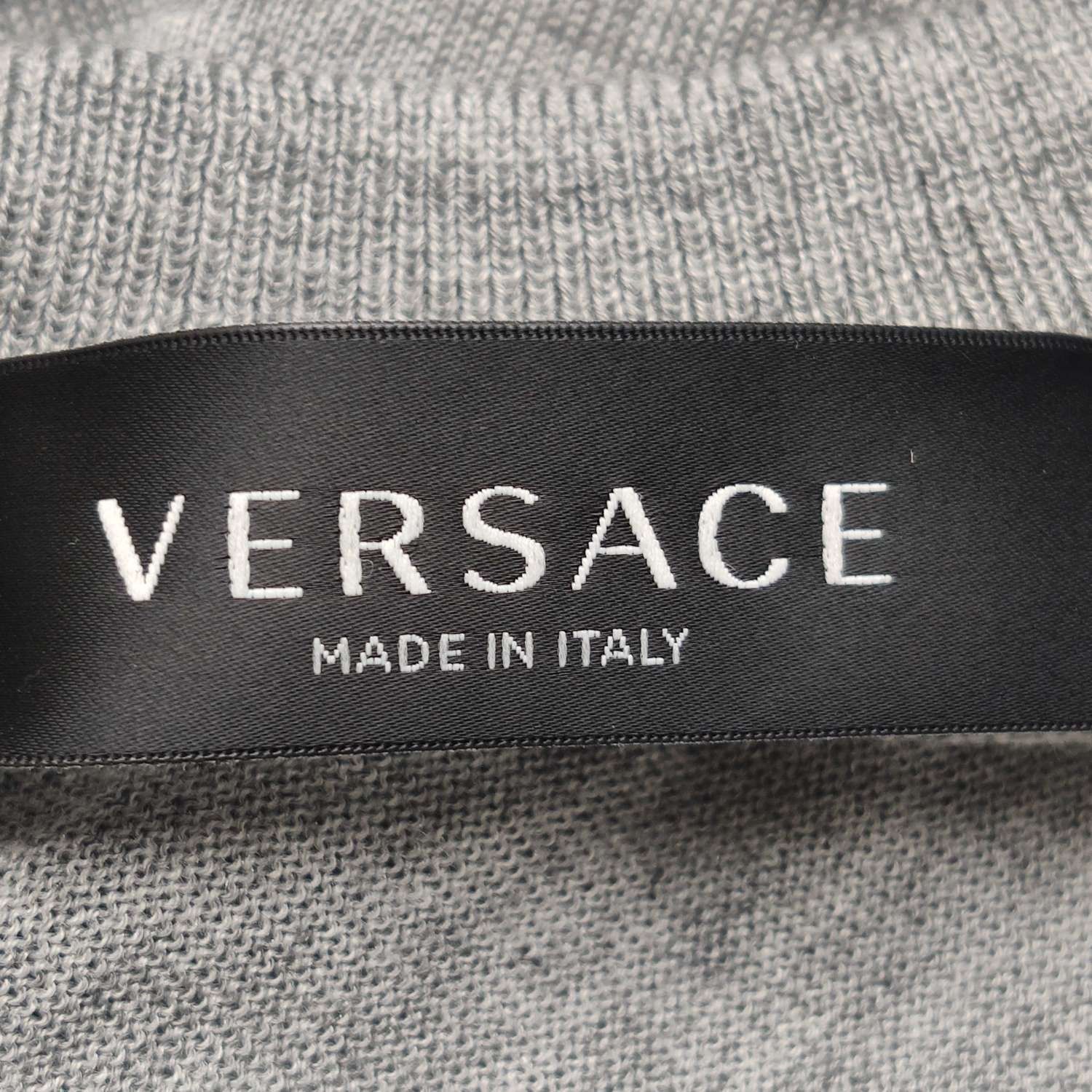 Versace Black Long-Sleeve Button-Up Shirt Size US S / EU 44-46 / 1 - 9 Thumbnail