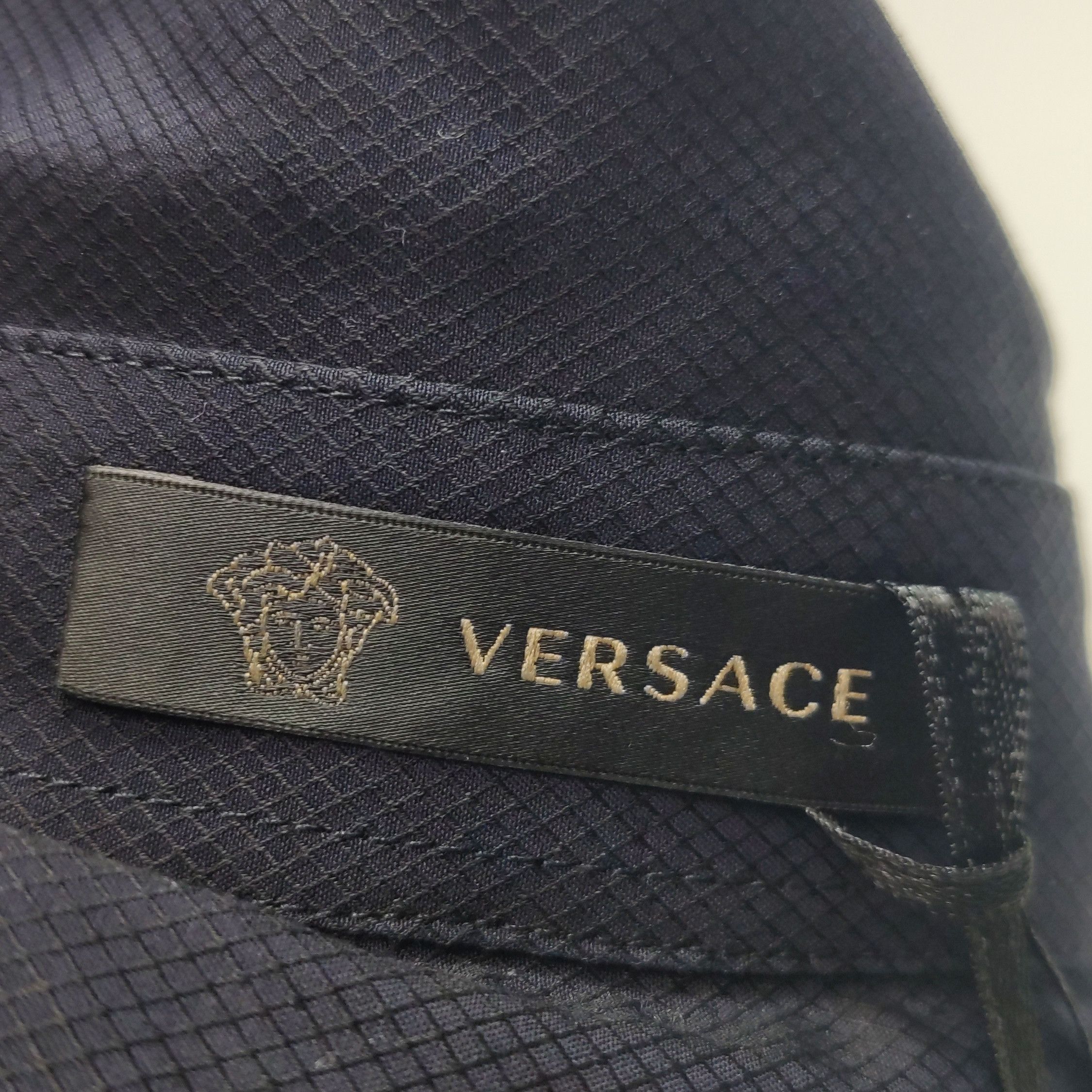 Versace Versace Solid Cotton Collar Shirt S/38 Size US S / EU 44-46 / 1 - 7 Thumbnail