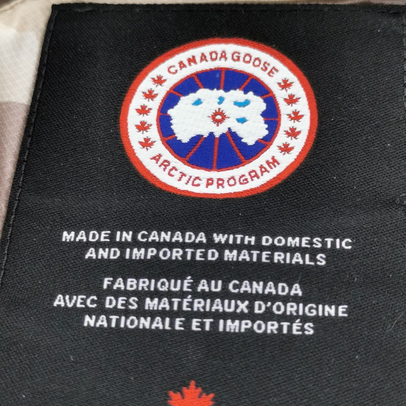 Canada Goose Canada Goose Camo Puffer Vest L Size US XS / EU 42 / 0 - 12 Thumbnail