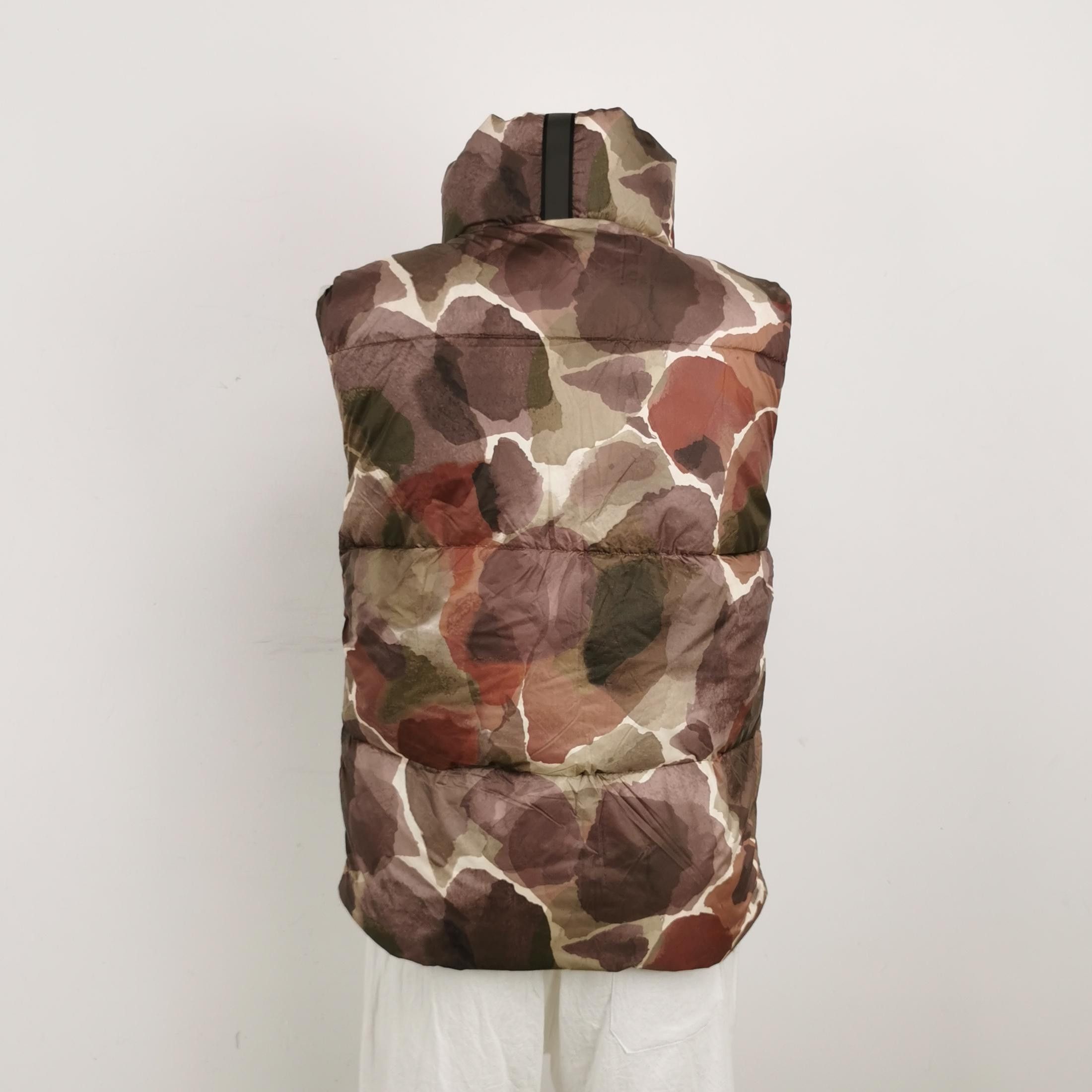 Canada Goose Canada Goose Camo Puffer Vest L Size US XS / EU 42 / 0 - 4 Thumbnail