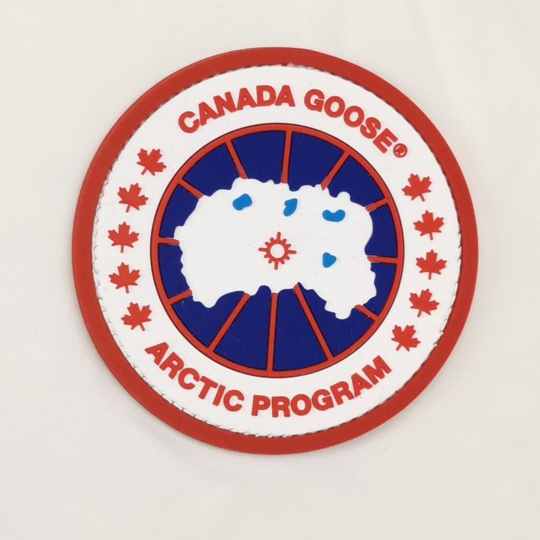 Canada Goose Canada Goose Logo Reversible Vest M Size Size US M / EU 48-50 / 2 - 11 Thumbnail