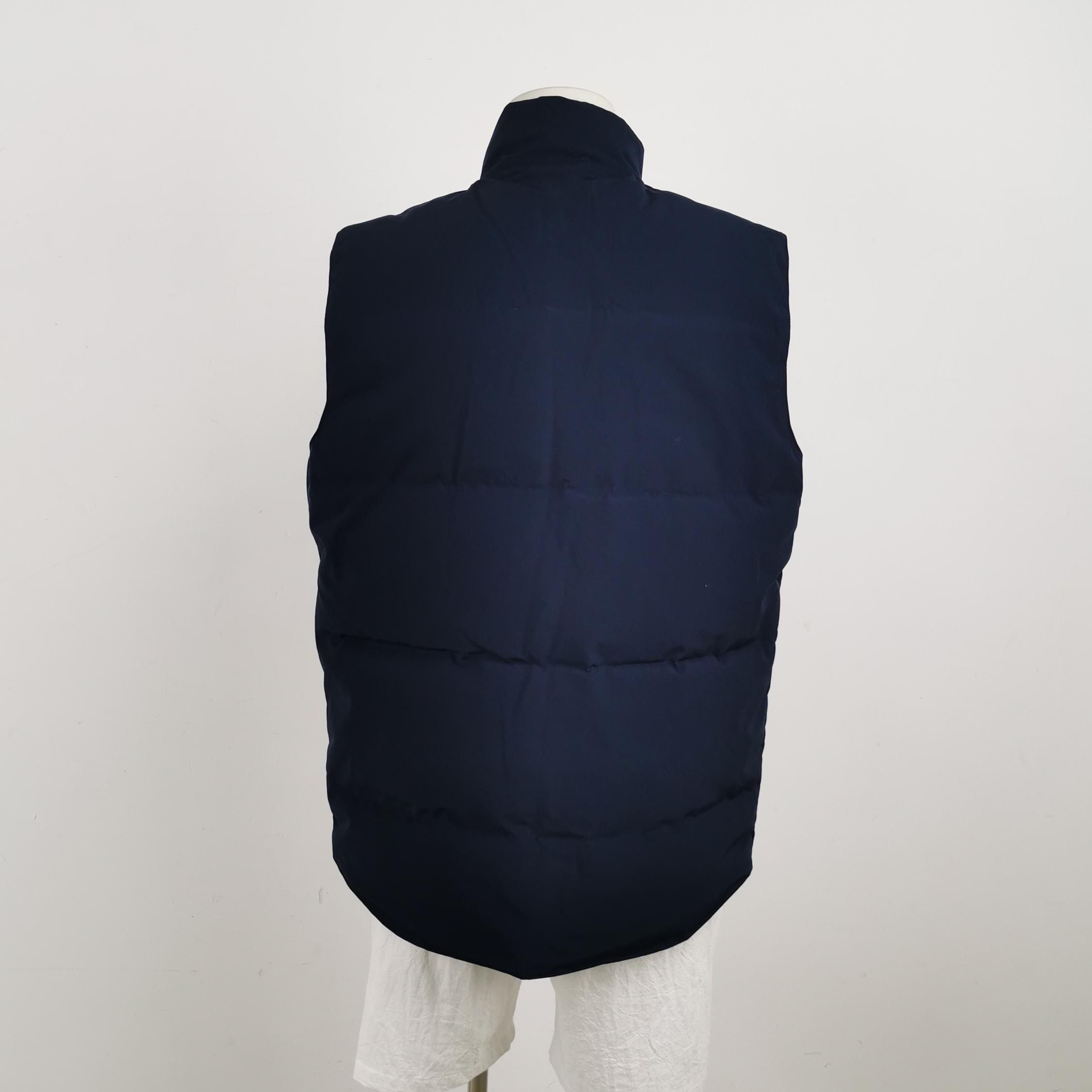 Canada Goose Canada Goose Logo Puffer Vest L Size Size US M / EU 48-50 / 2 - 3 Thumbnail