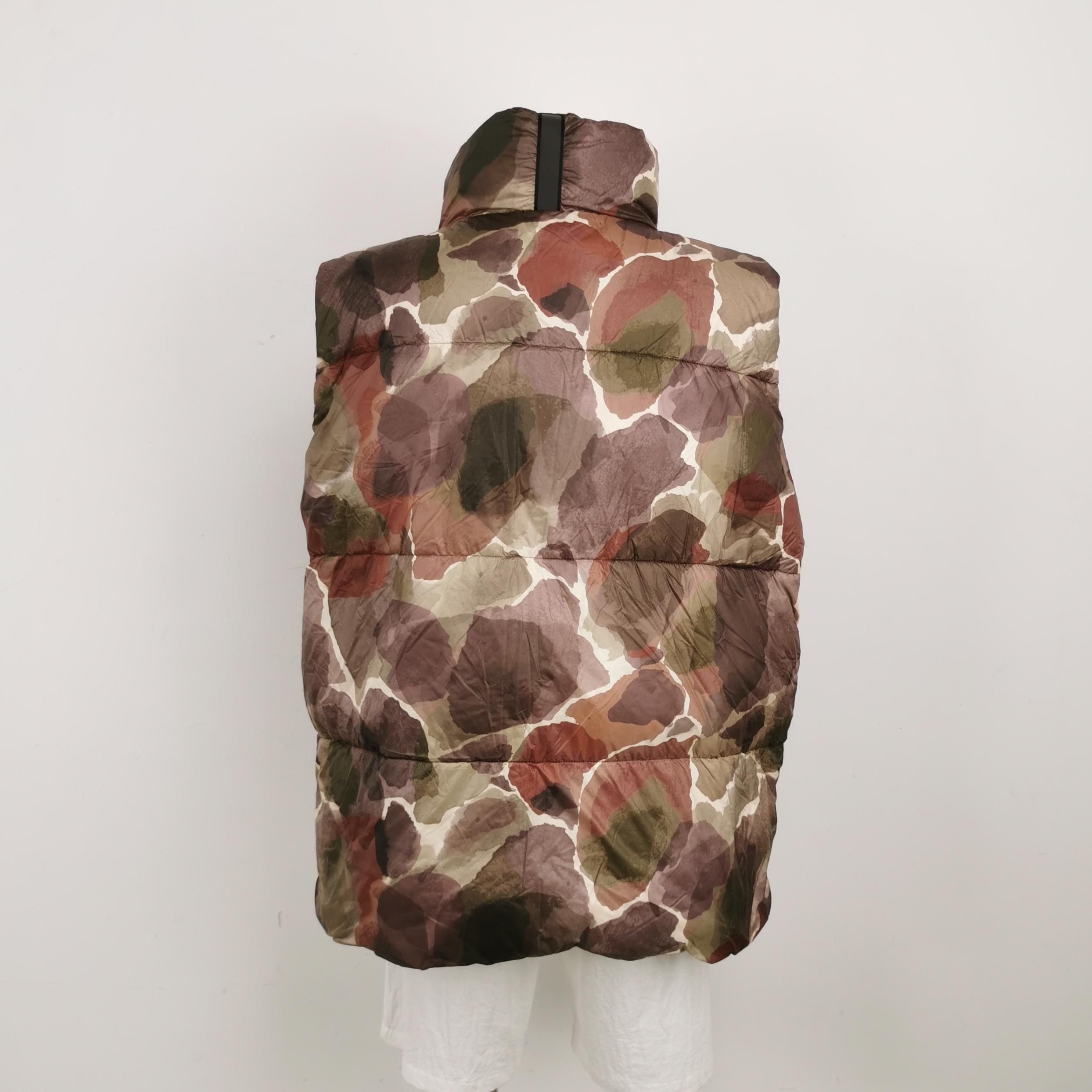 Canada Goose Canada Goose Quilted Logo Vest L Size US L / EU 52-54 / 3 - 4 Thumbnail