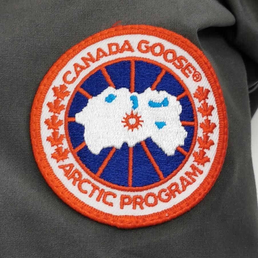 Canada Goose Canada Goose XS Logo Zip Hooded Down Jacket Size US M / EU 48-50 / 2 - 5 Thumbnail