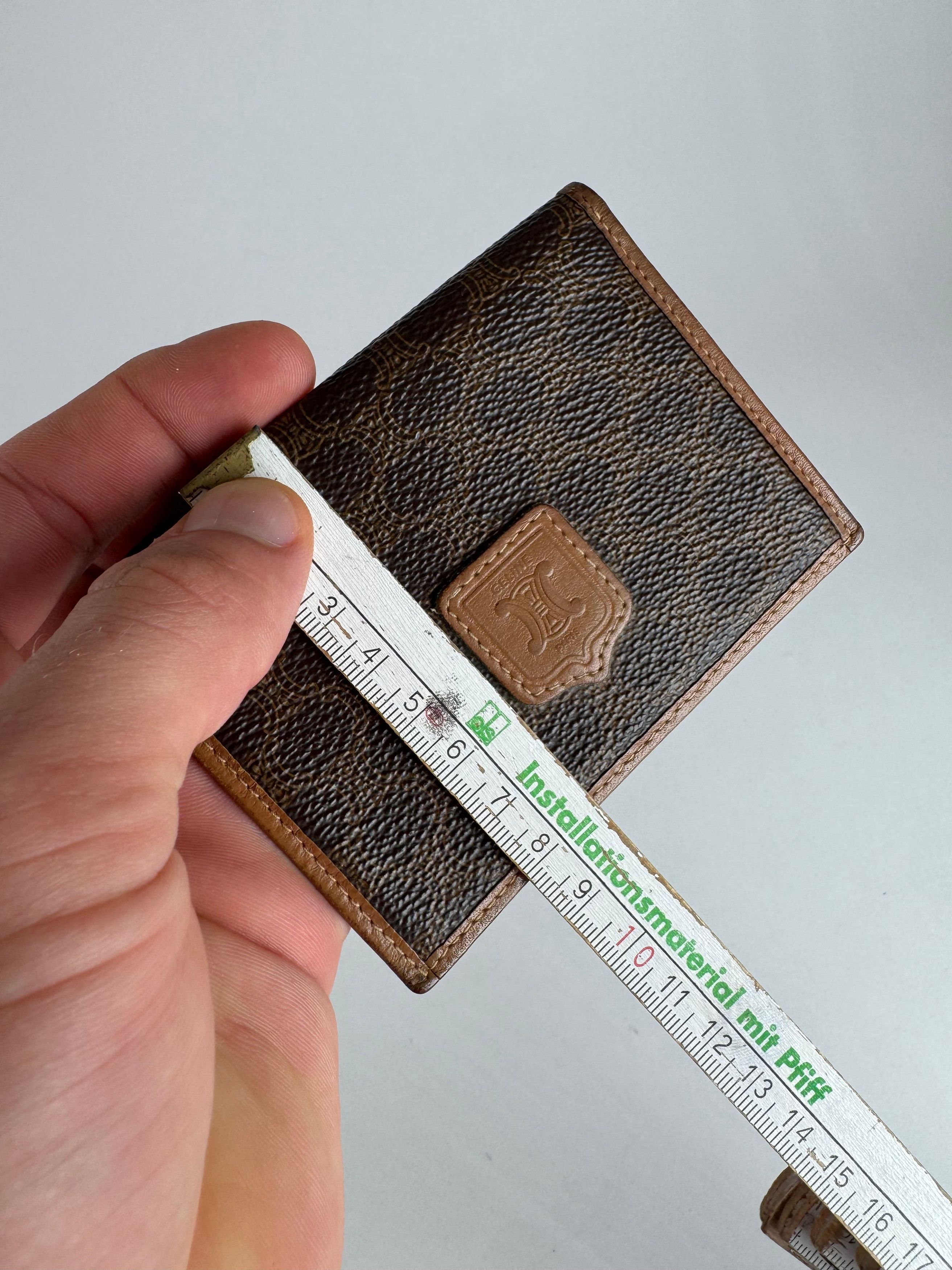 Celine Vintage Leather Monogram Card Holder Brown Size ONE SIZE - 10 Thumbnail