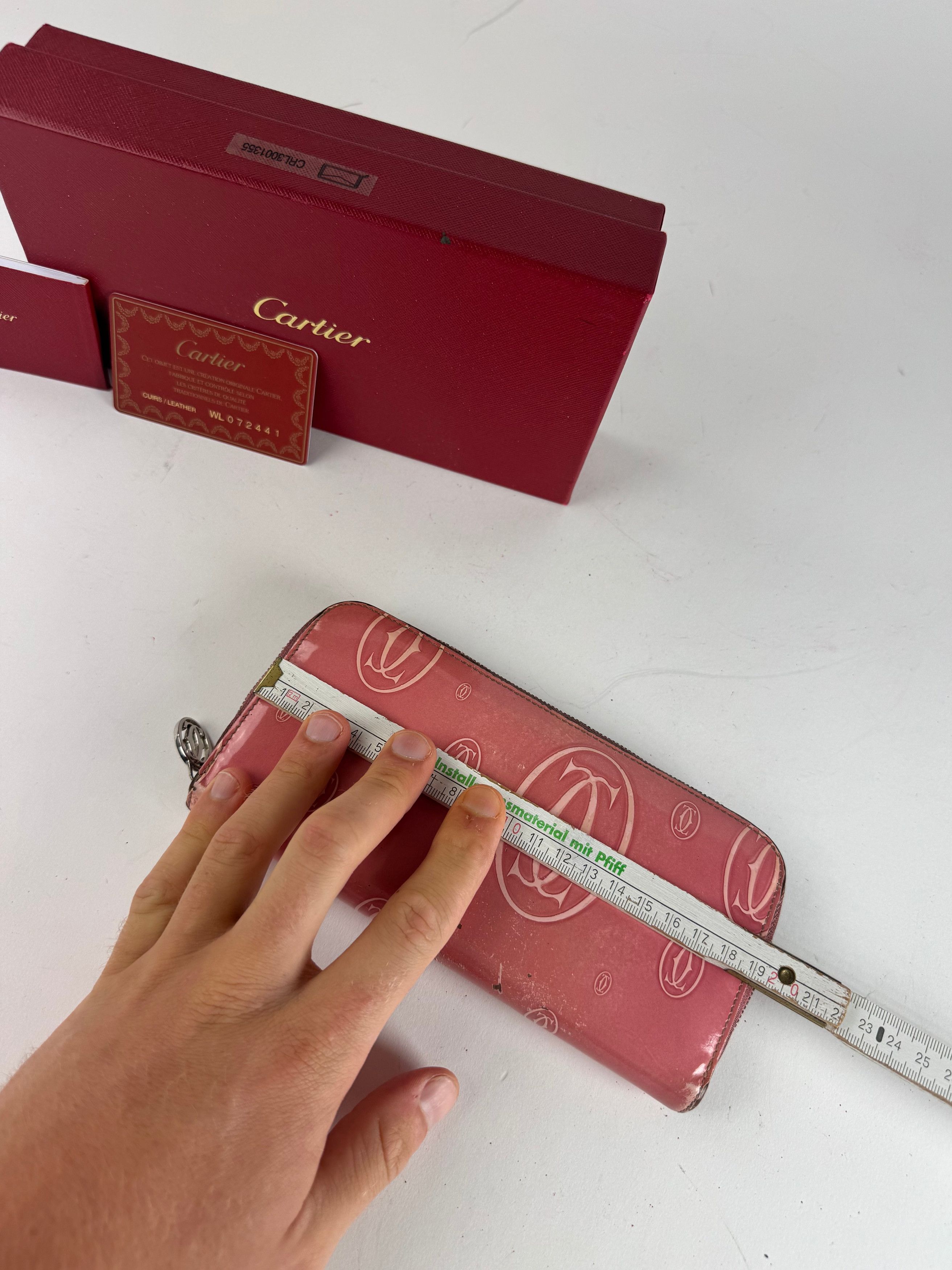 Cartier Vintage Patent Leather Monogram Wallet Pink Size ONE SIZE - 11 Thumbnail